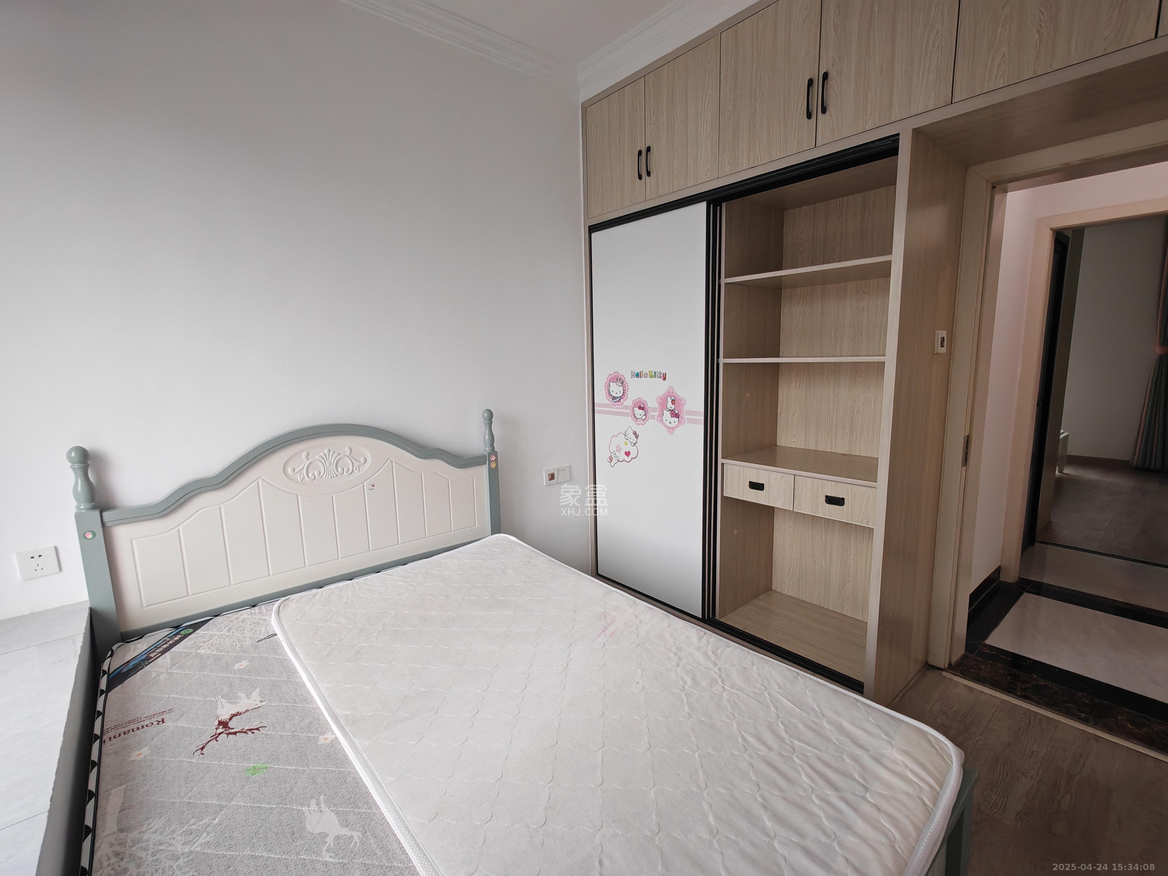 山水梅溪雅郡  3室2厅2卫    2500.0元/月 山水梅溪雅郡  3室2厅2卫    2500.0元/月室内图