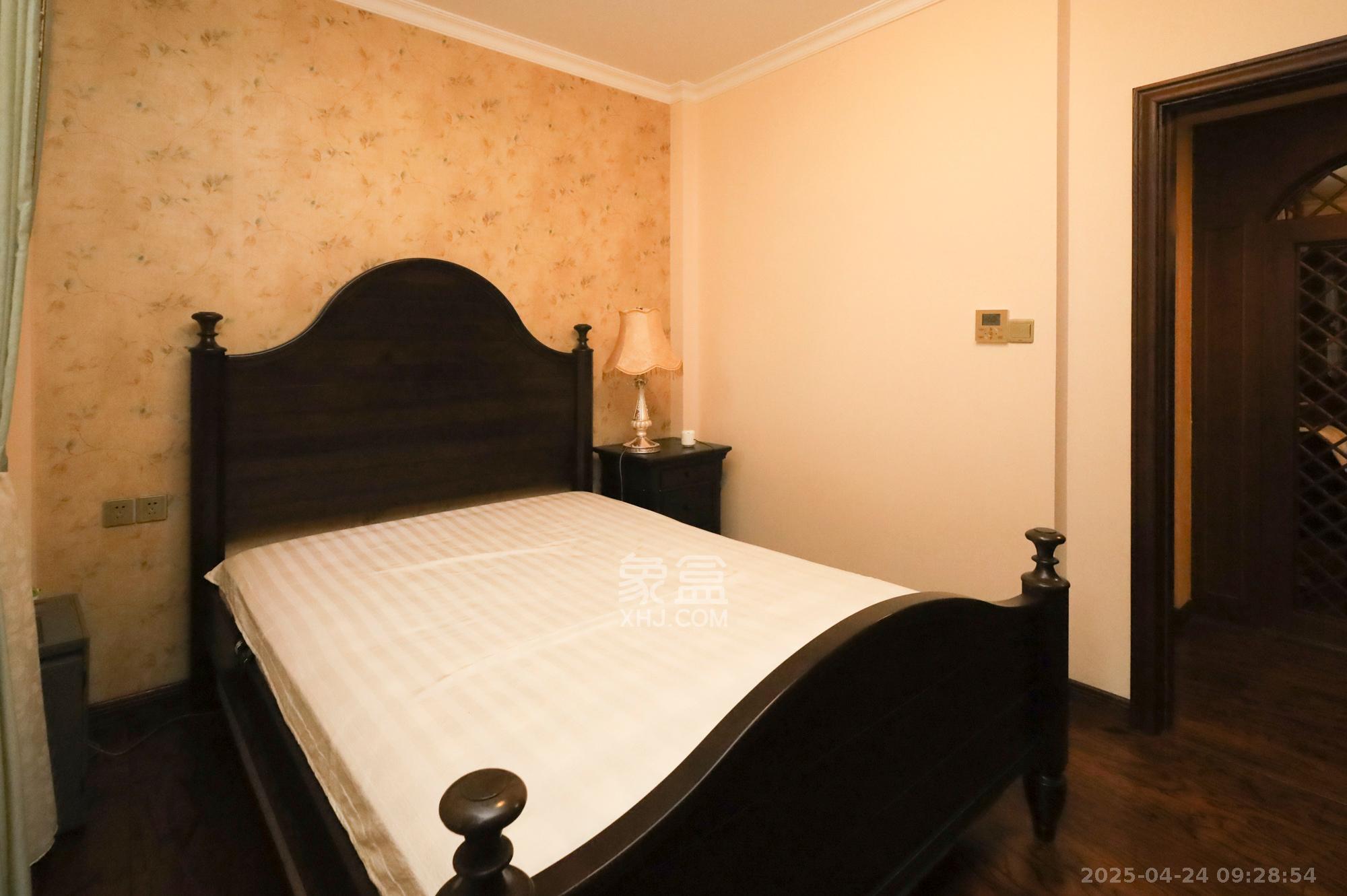 万业巴厘岛 1室0厅0卫 450.0万 万业巴厘岛 1室0厅0卫 450.0万卧室