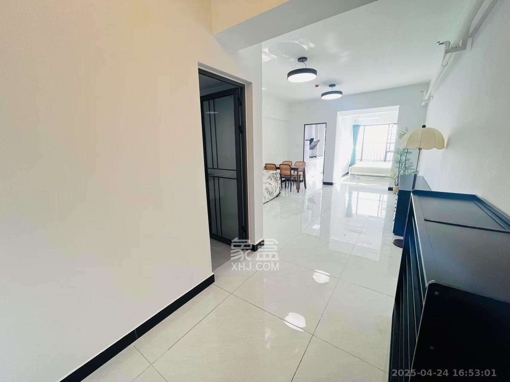 栢丽国际 1室1厅1卫 1600.0元/月 栢丽国际 1室1厅1卫 1600.0元/月室内图