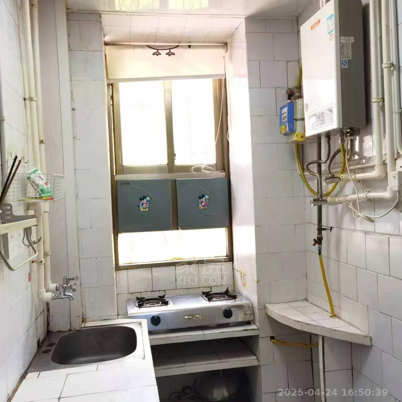 铁路小区 2室2厅1卫 1200.0元/月 铁路小区 2室2厅1卫 1200.0元/月室内图