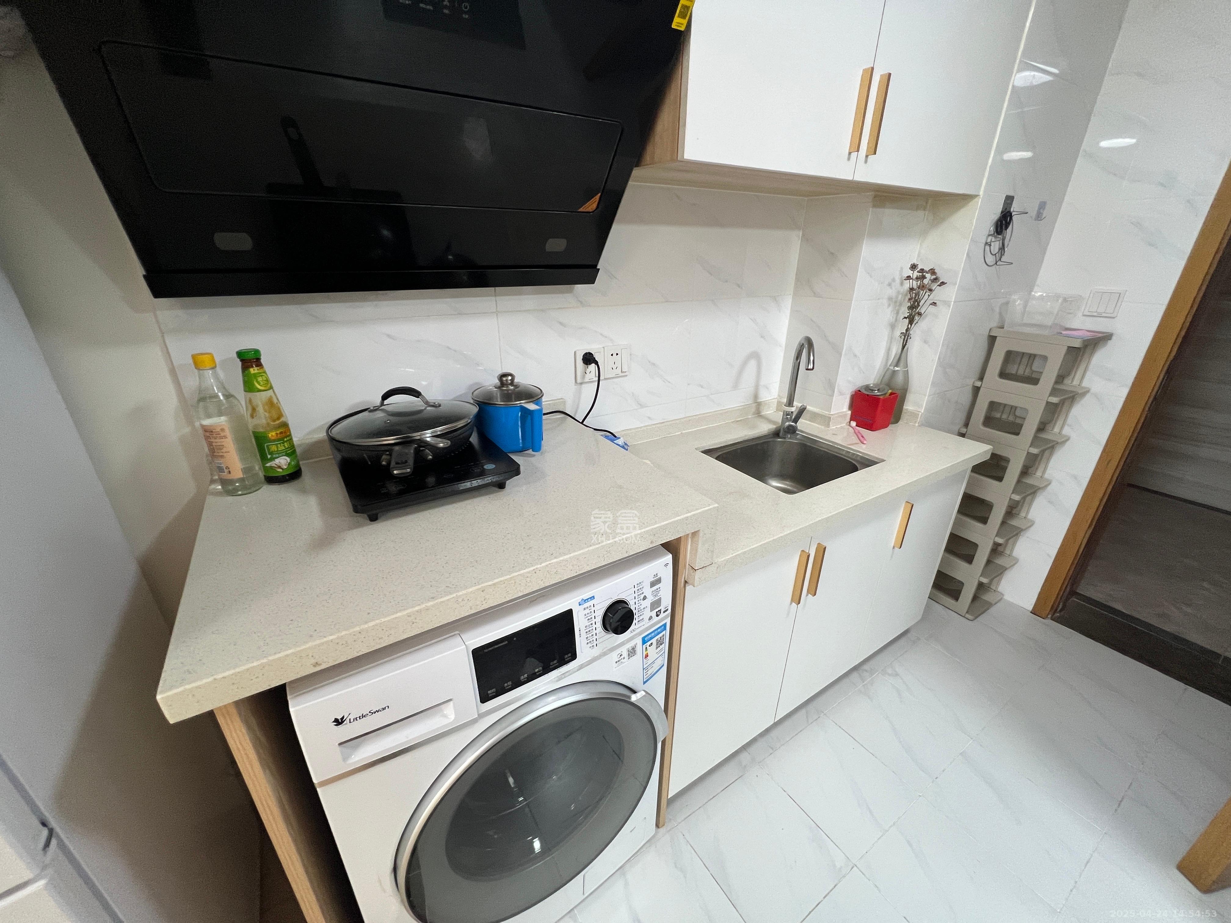 明昇壹城(明昇时代广场)三期 1室1厅1卫 2200.0元/月 明昇壹城(明昇时代广场)三期 1室1厅1卫 2200.0元/月室内图