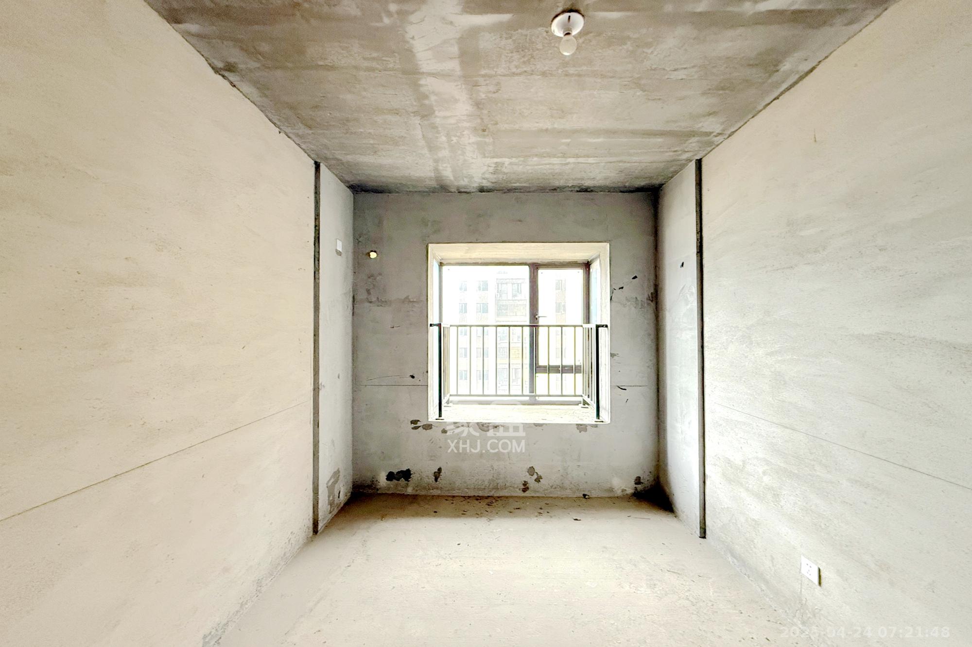 澳海谷山府 4室2厅2卫 76.0万 澳海谷山府 4室2厅2卫 76.0万卧室