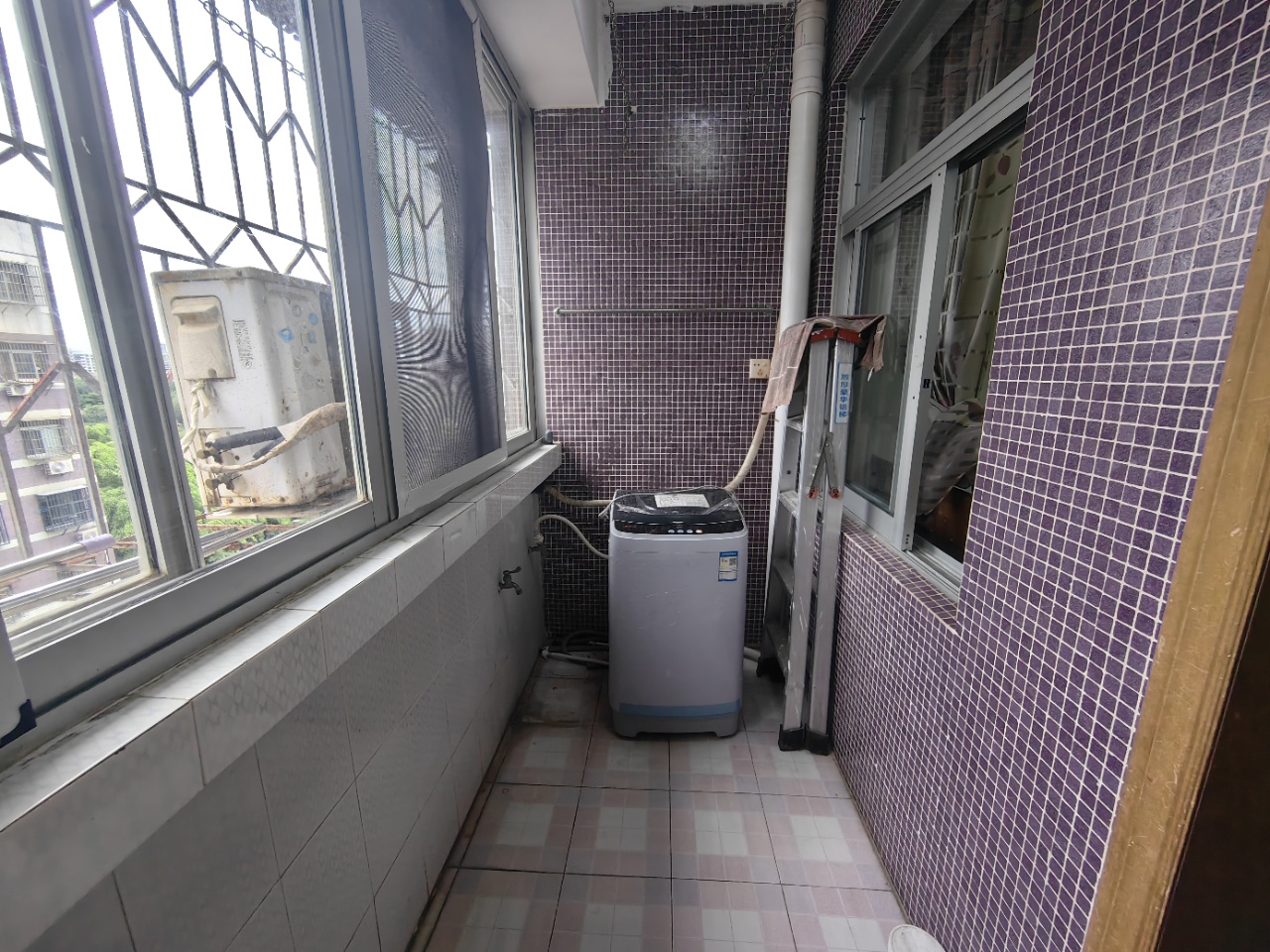 美舍苑  3室2厅1卫   2100.00元/月室内图