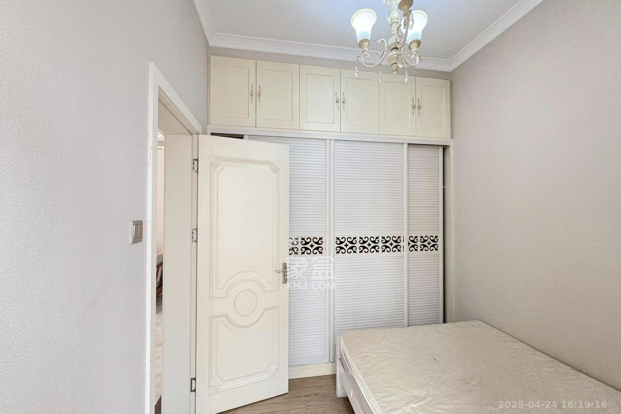 融圣国际  3室2厅2卫    176.0万其他