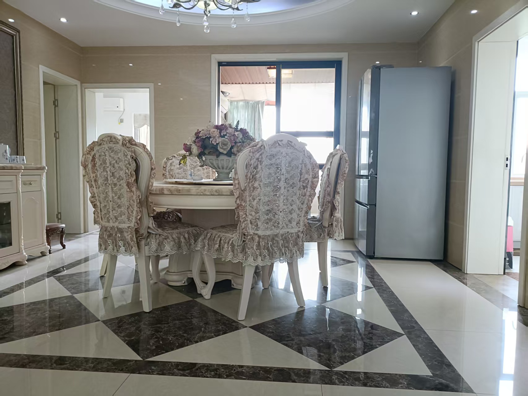 丽景雅苑 5室3厅3卫 98.0万 丽景雅苑 5室3厅3卫 98.0万室内图