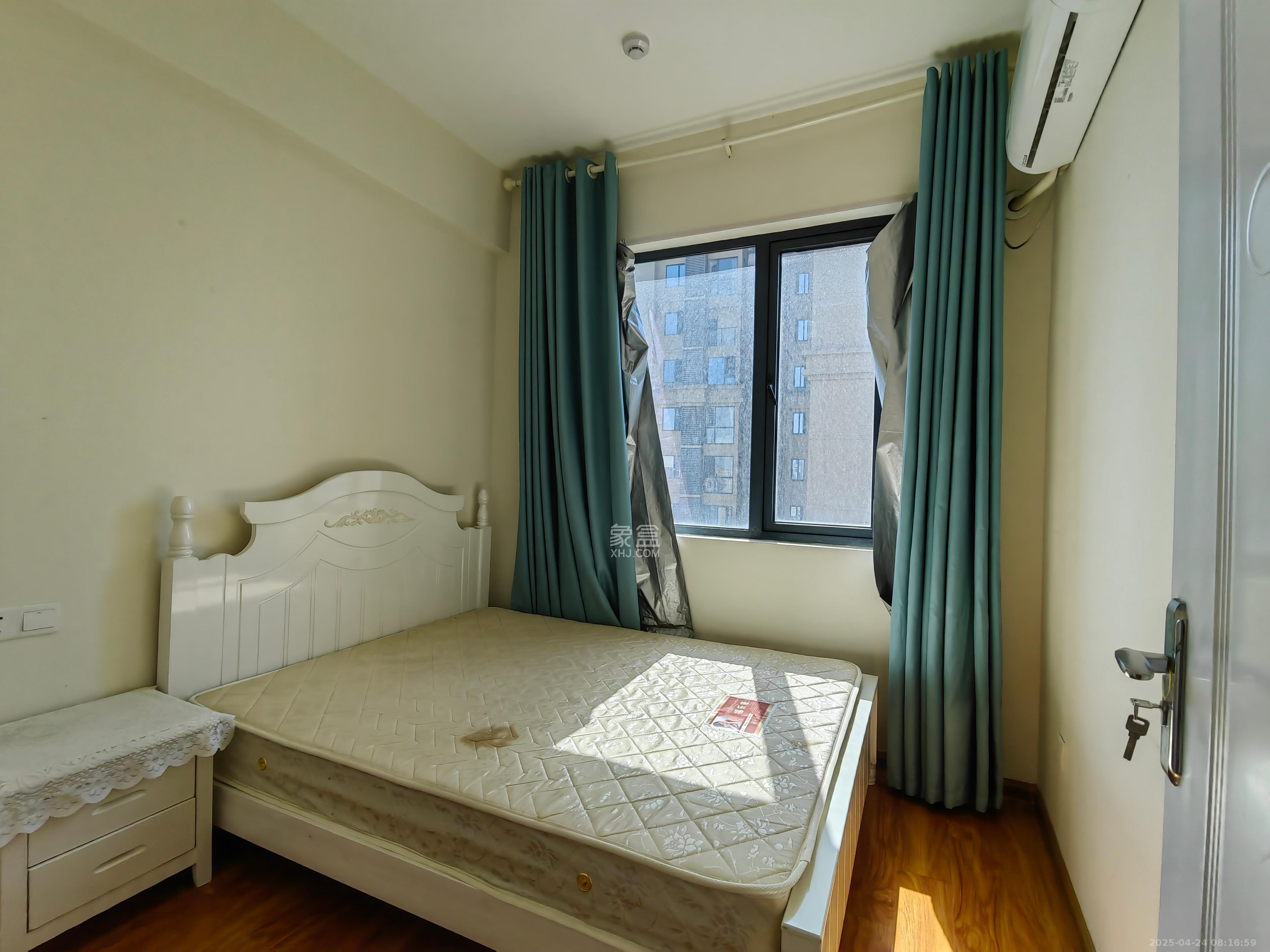 中建梅溪湖中心  3室2厅2卫   3300.00元/月室内图