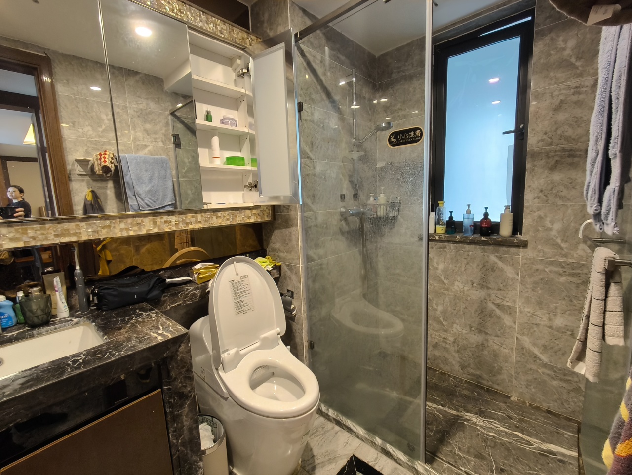 恒大美丽沙天璟湾 2室2厅1卫 160.0万 恒大美丽沙天璟湾 2室2厅1卫 160.0万室内图