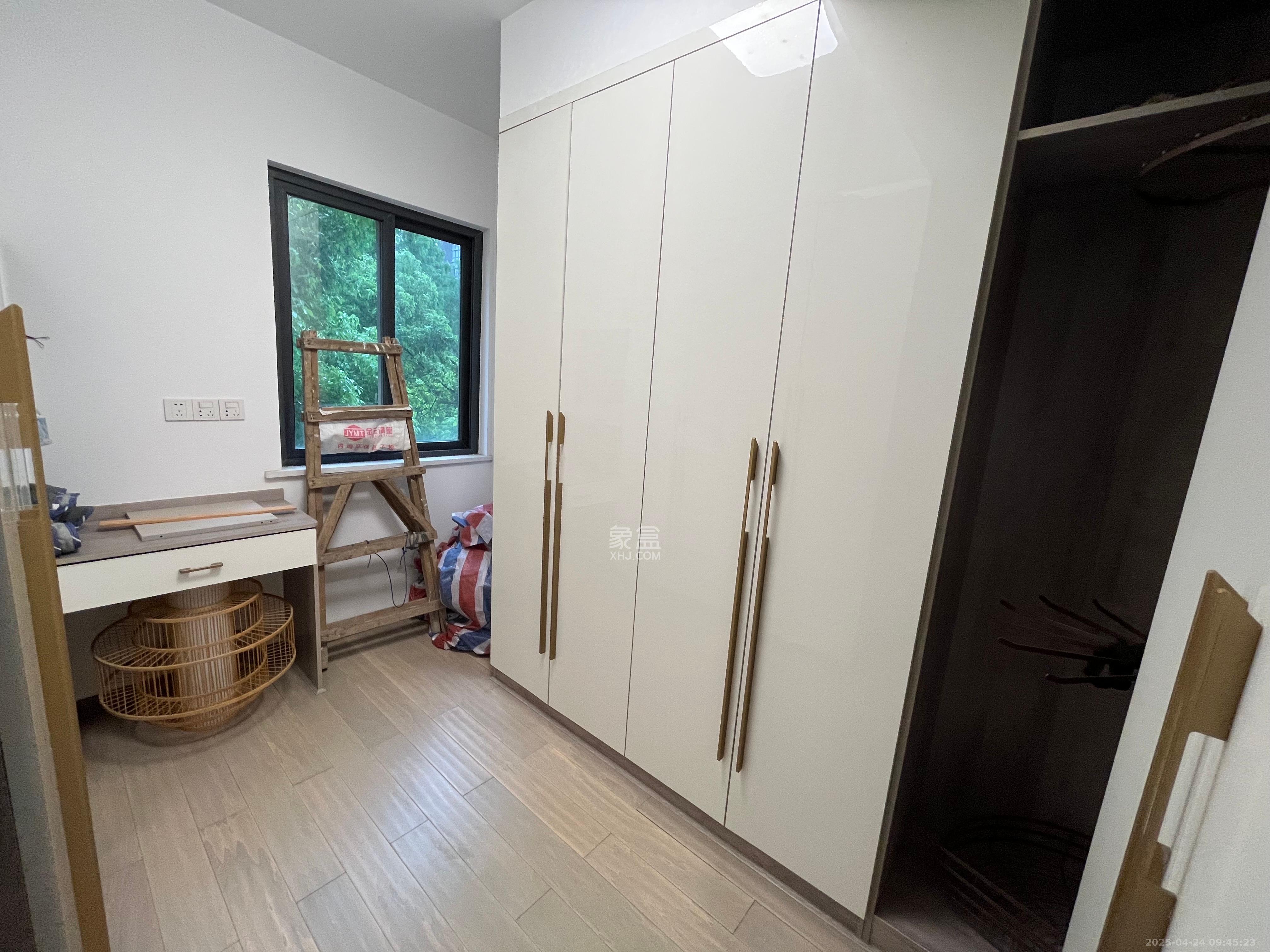 嘉宇盛世华章  4室2厅2卫    6000.0元/月 嘉宇盛世华章  4室2厅2卫    6000.0元/月室内图