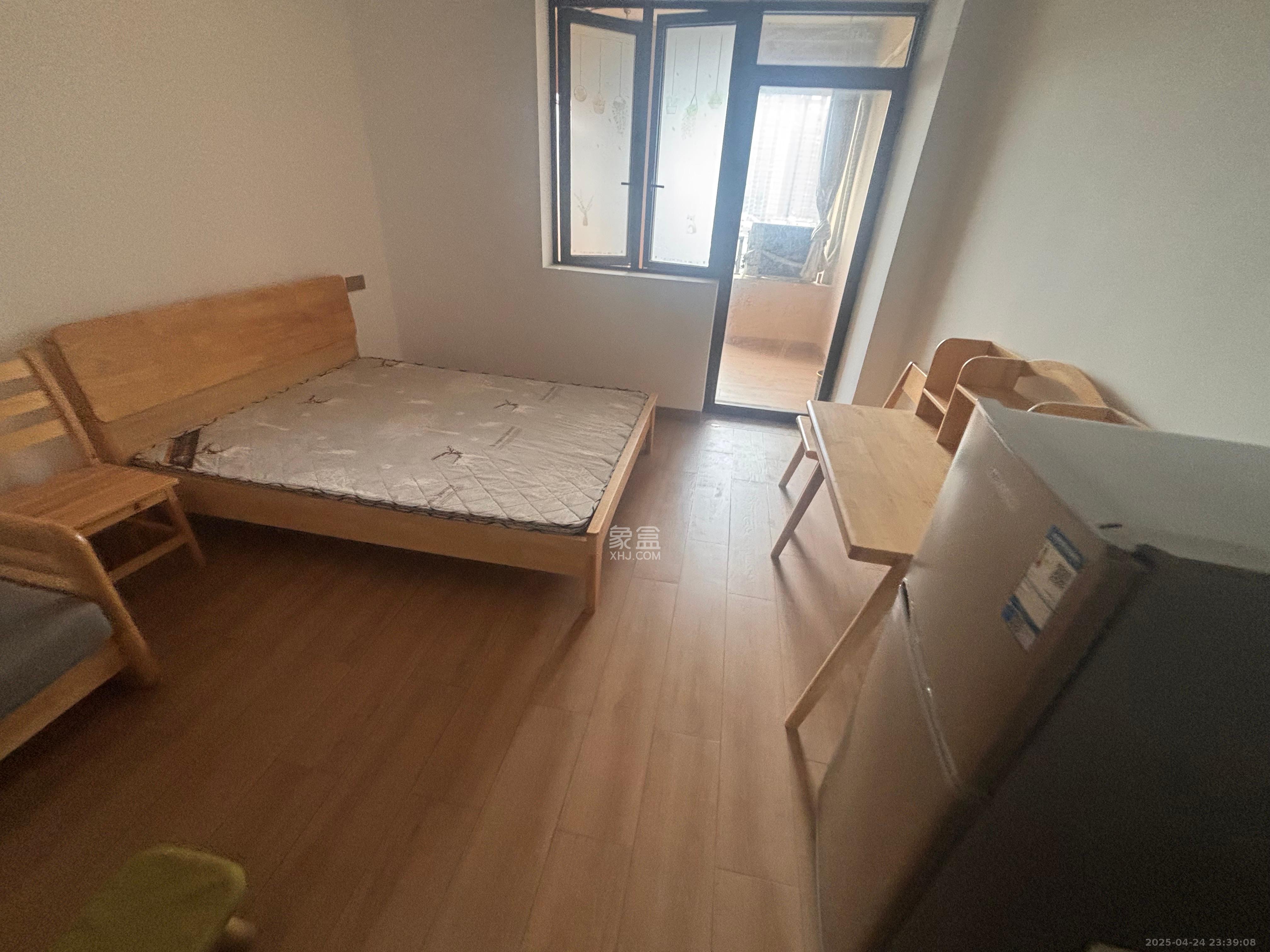 上东印象  1室1厅1卫   1600.00元/月室内图