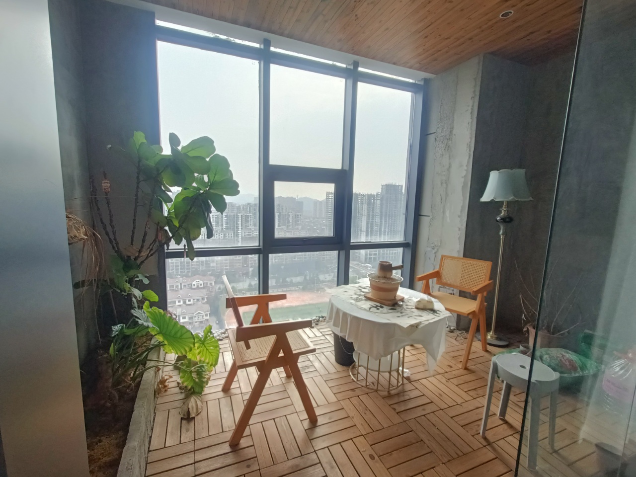 汇通国际  1室1厅1卫    1000.0元/月 汇通国际  1室1厅1卫    1000.0元/月室内图1