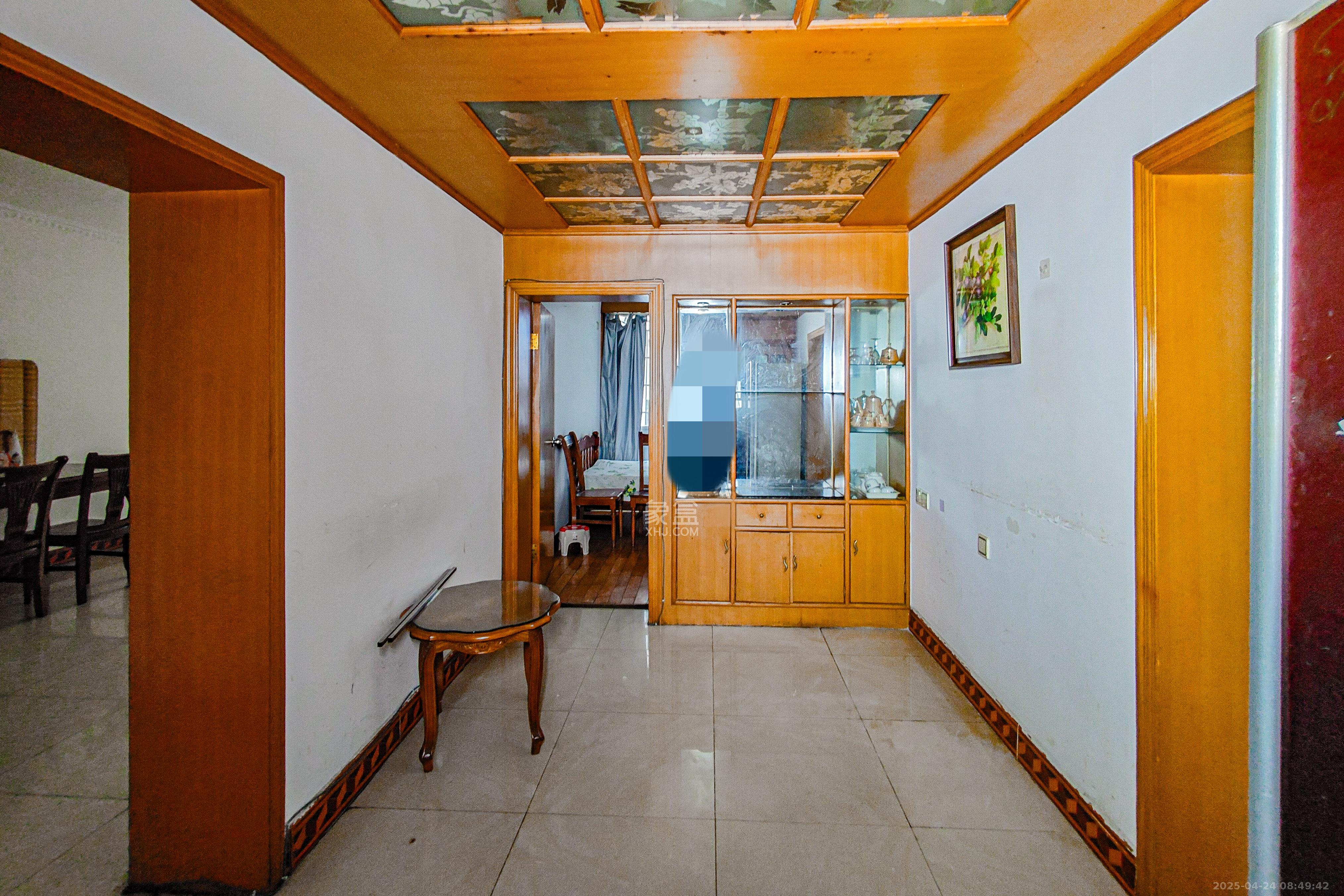 天心里散盘 3室1厅1卫 75.0万 天心里散盘 3室1厅1卫 75.0万客厅