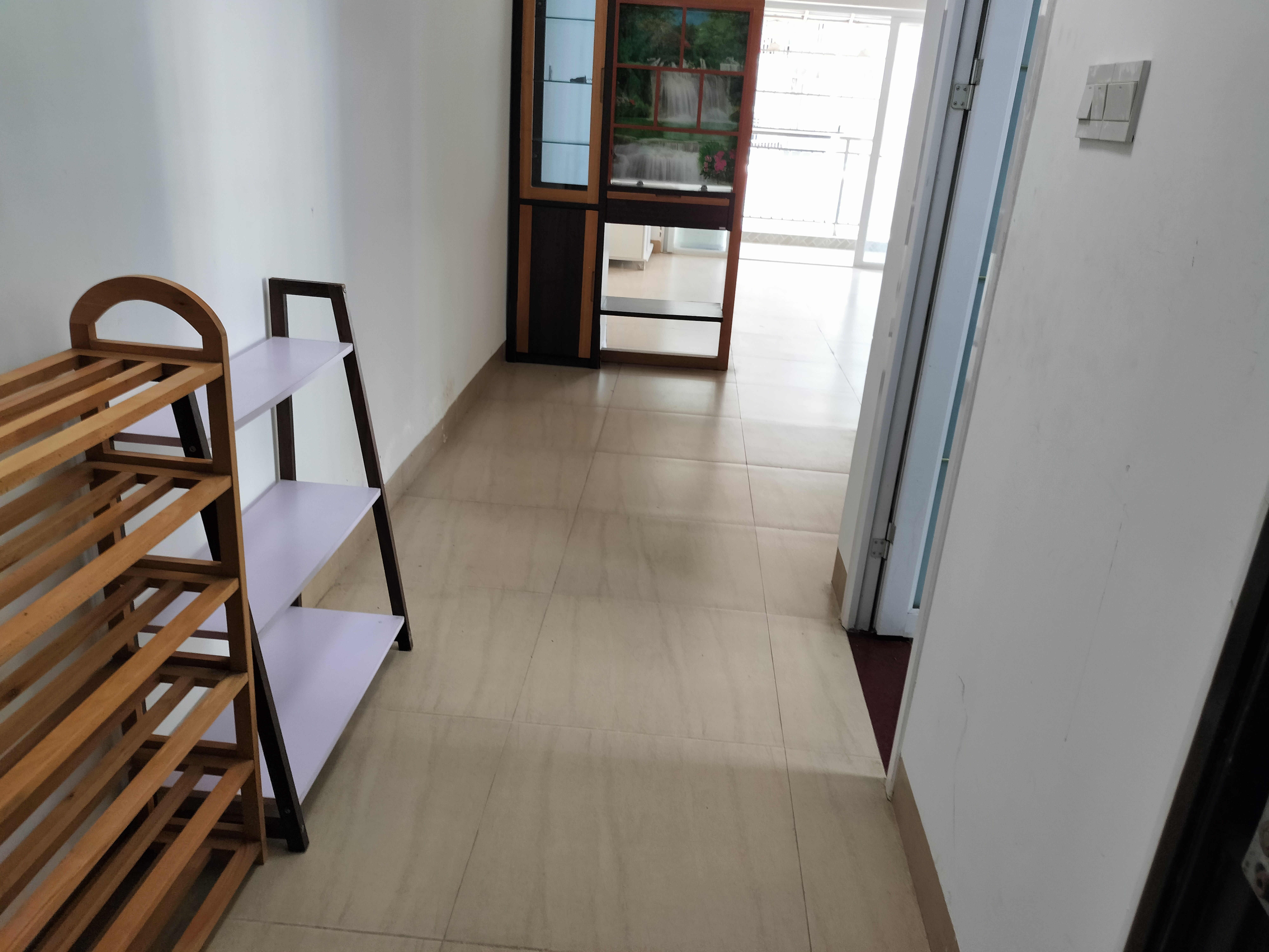 蓝水湾一期  2室1厅1卫   2300.00元/月室内图