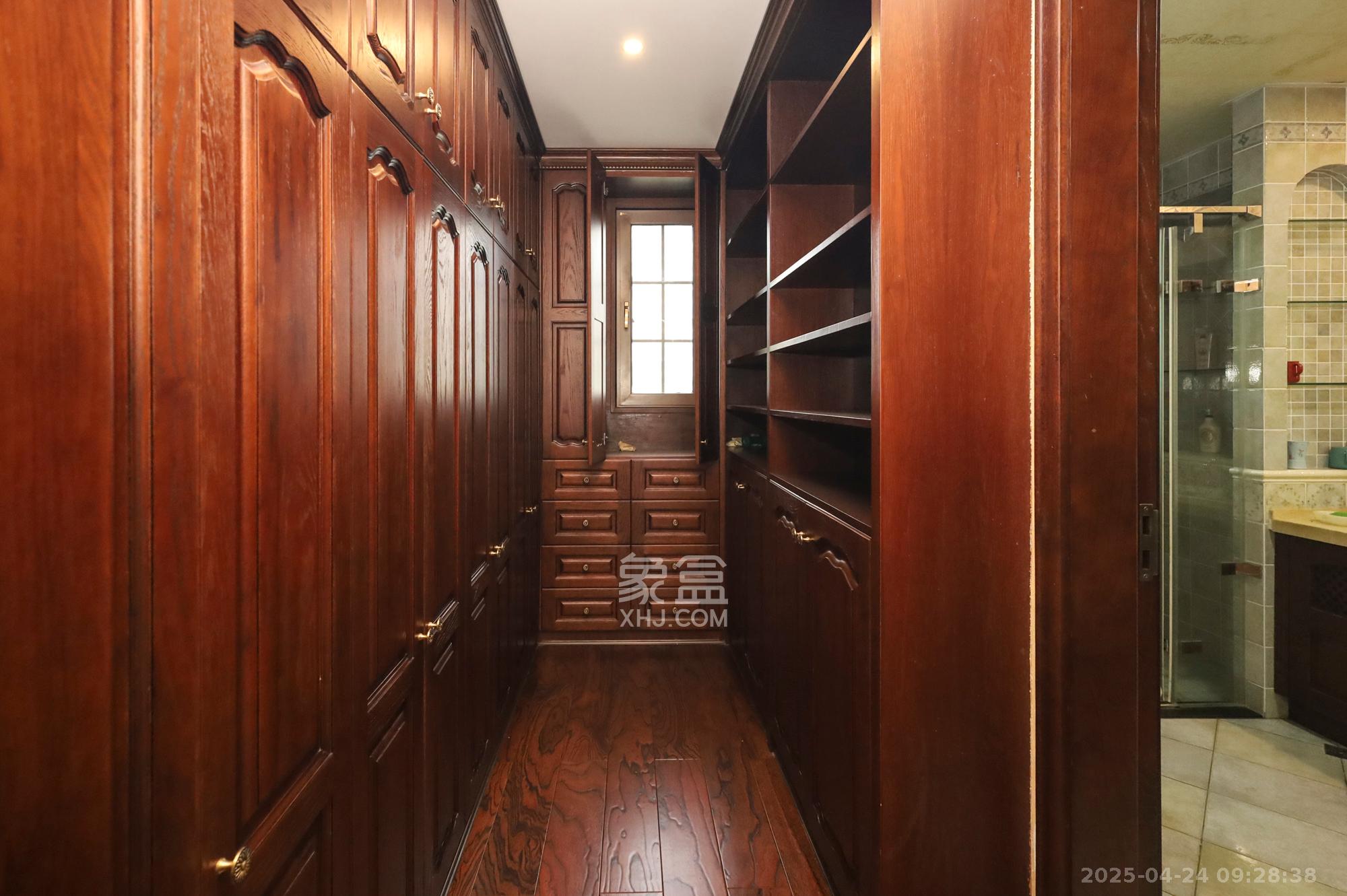 万业巴厘岛 1室0厅0卫 450.0万 万业巴厘岛 1室0厅0卫 450.0万其他