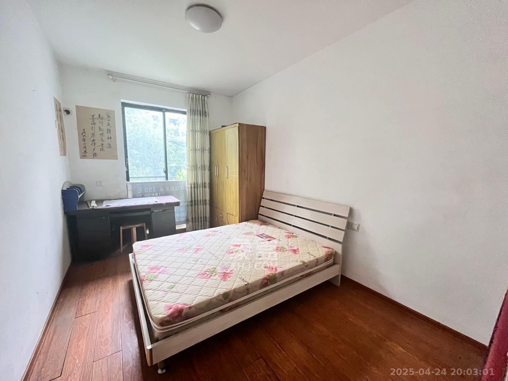 西街花园 3室2厅2卫 3000.0元/月 西街花园 3室2厅2卫 3000.0元/月室内图