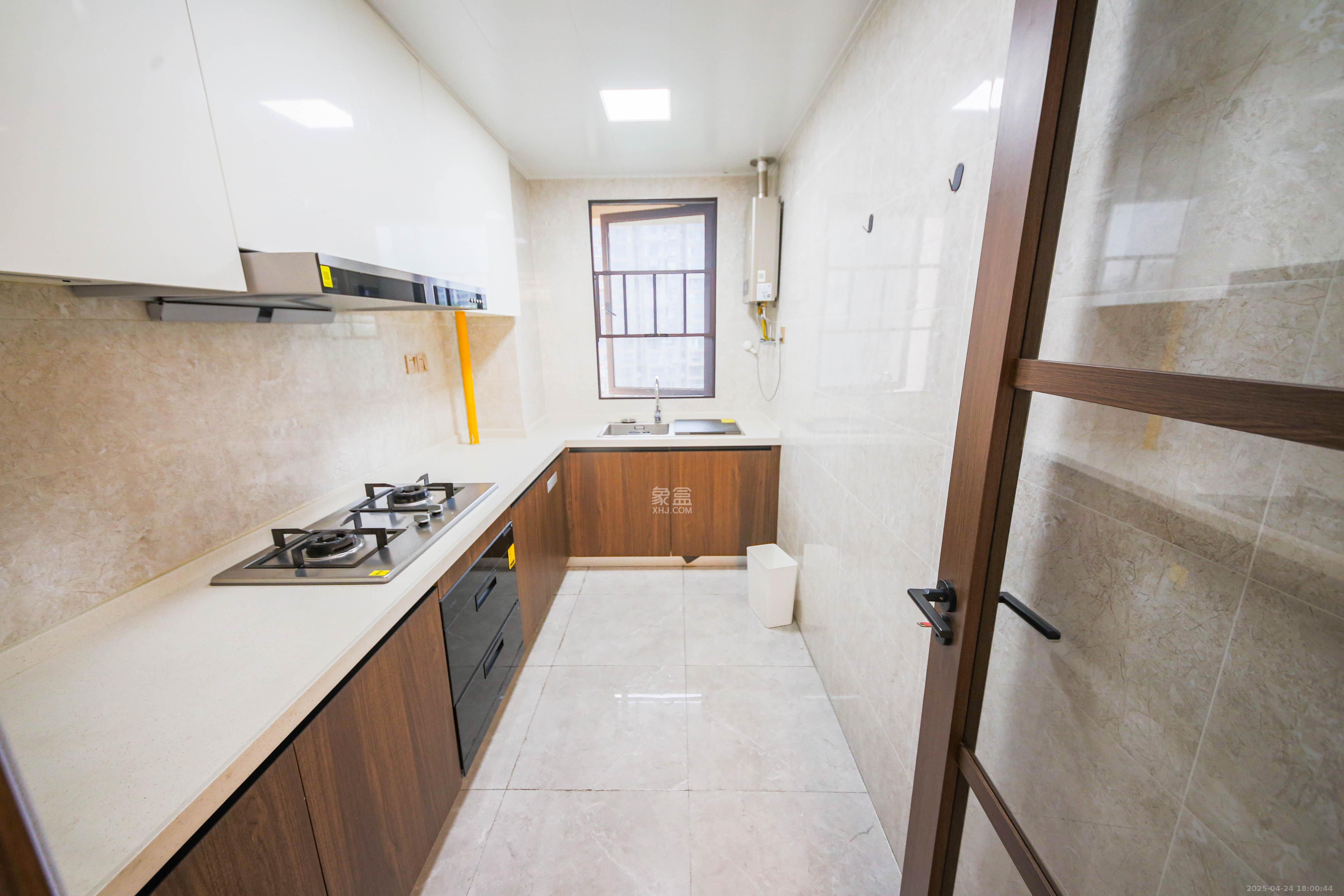 弘阳昕悦府 4室2厅2卫 145.0万 弘阳昕悦府 4室2厅2卫 145.0万厨房