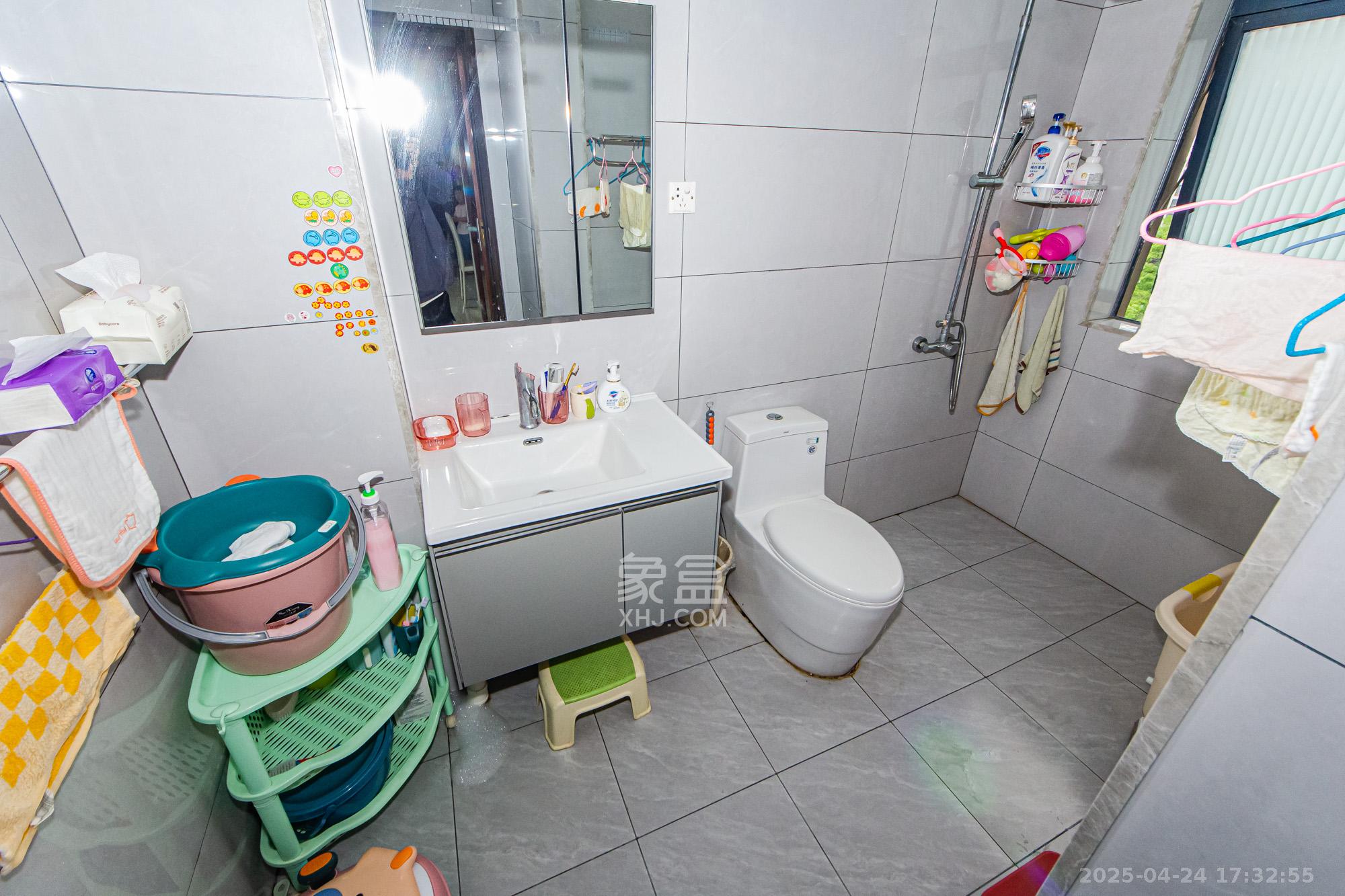 湘江世纪城星江苑 3室2厅2卫 98.0万 湘江世纪城星江苑 3室2厅2卫 98.0万卫生间