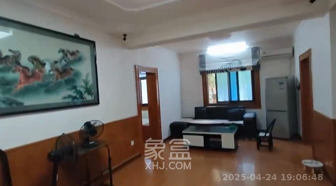 向韶村  1室1厅1卫    2000.0元/月 向韶村  1室1厅1卫    2000.0元/月