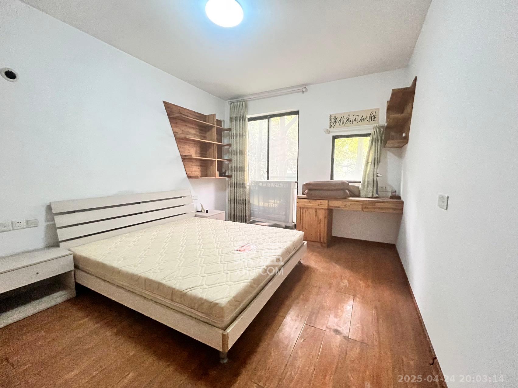 西街花园 3室2厅2卫 3000.0元/月 西街花园 3室2厅2卫 3000.0元/月室内图