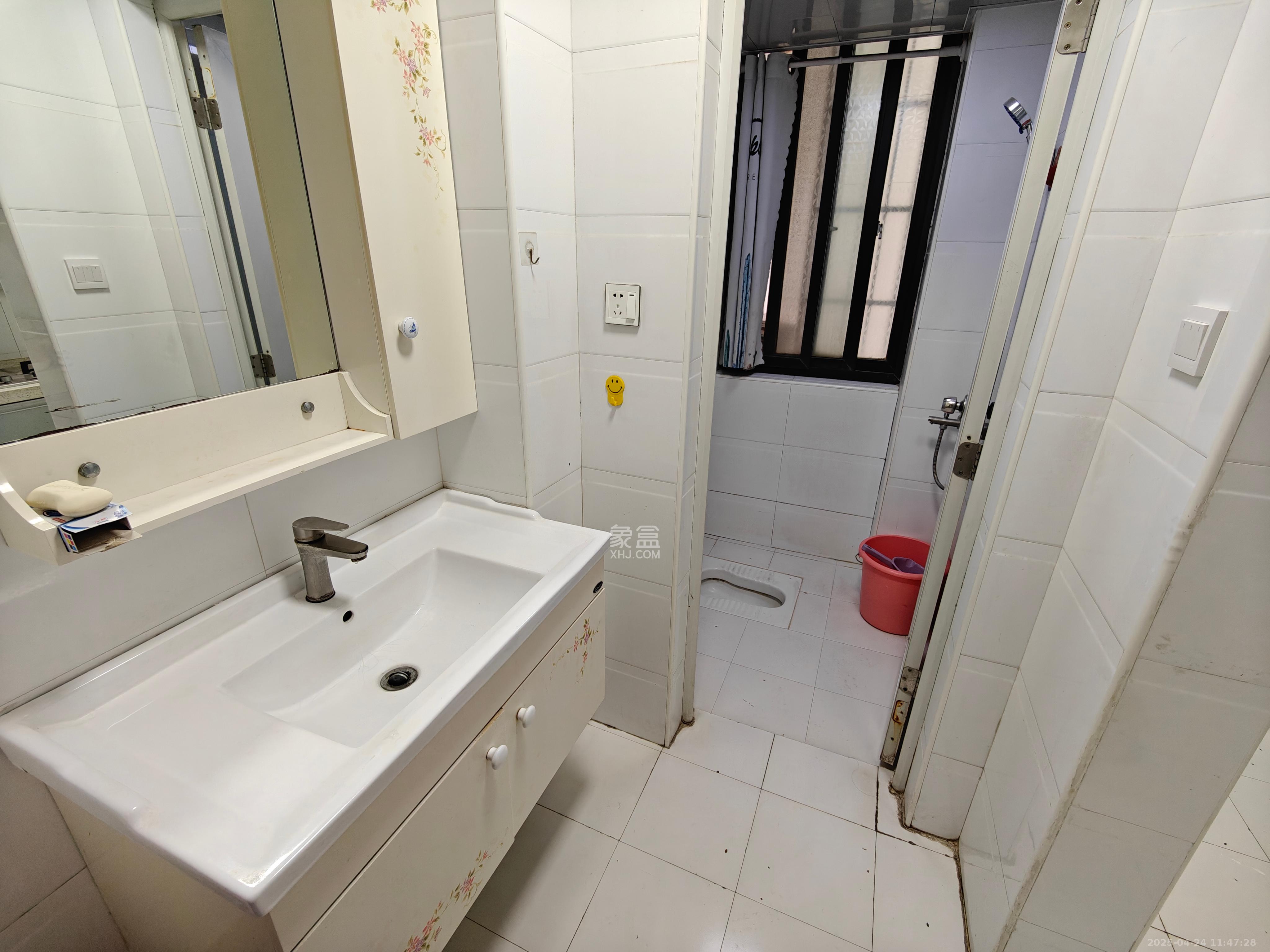 西子湖畔沃府 3室2厅1卫 2400.00元/月 西子湖畔沃府 3室2厅1卫 2400.00元/月室内图