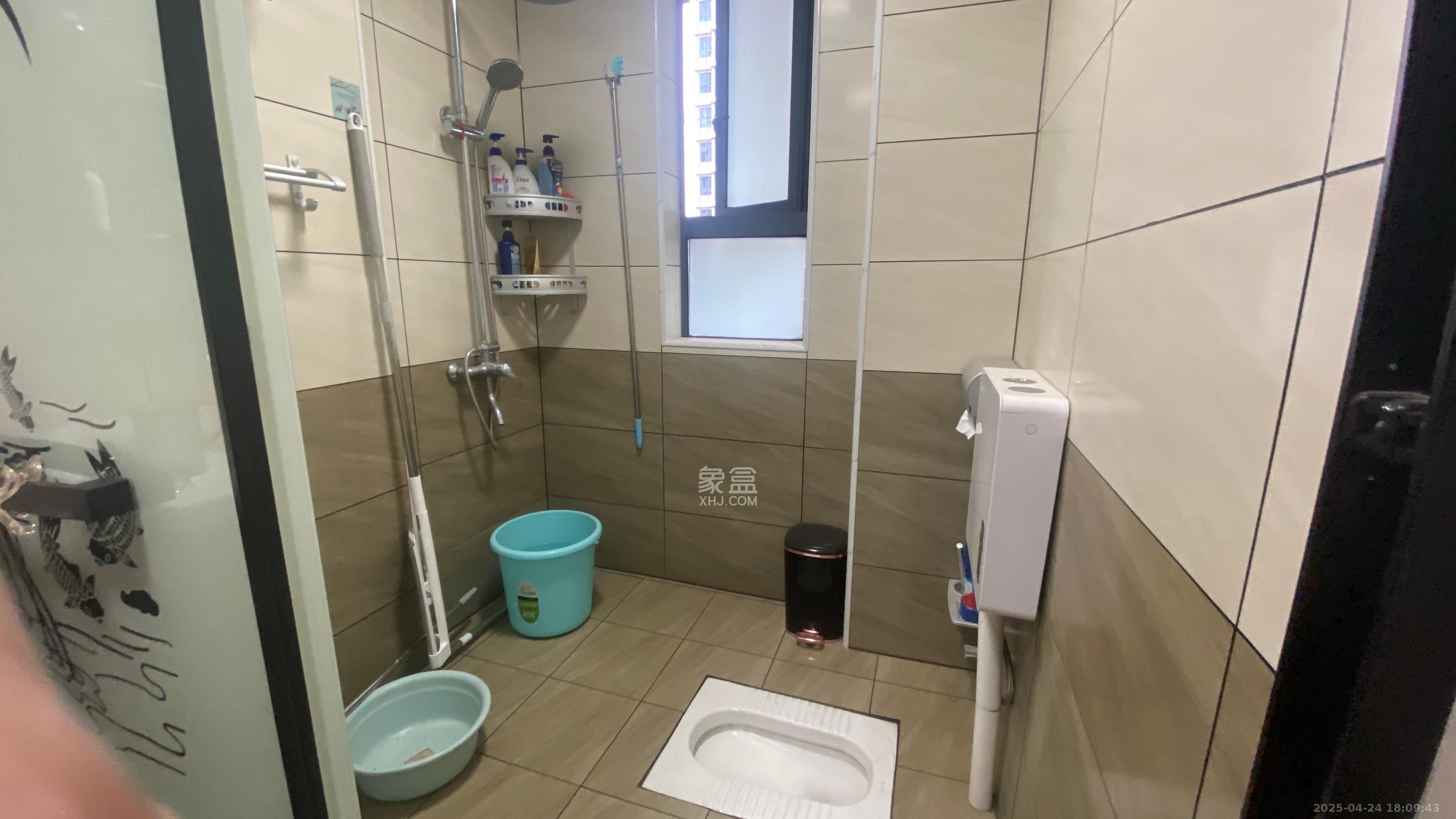 恒基凯旋门三期  4室2厅2卫   4500.00元/月室内图