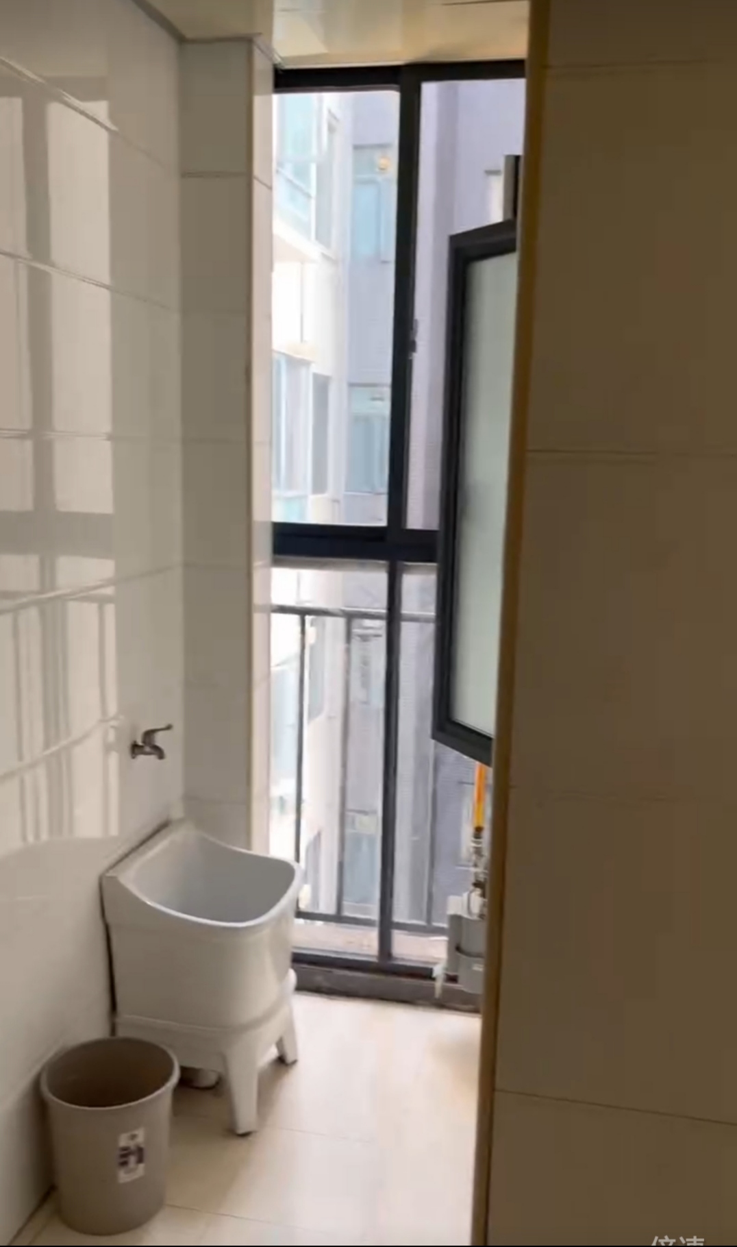 愉景湾东域  1室2厅0卫   1700.00元/月室内图