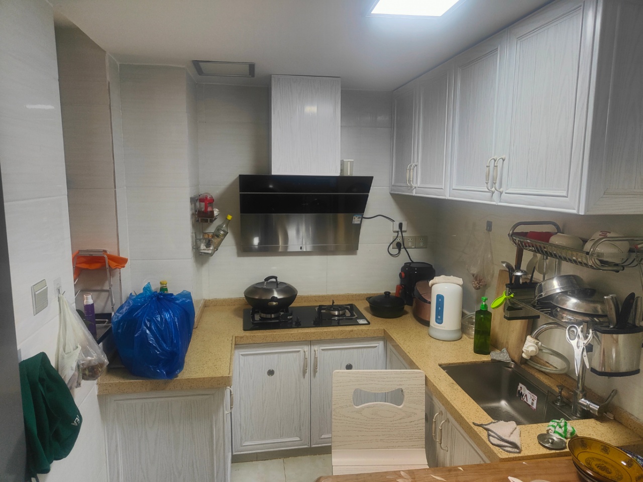 滨江花城  2室1厅1卫    69.0万 滨江花城  2室1厅1卫    69.0万室内图