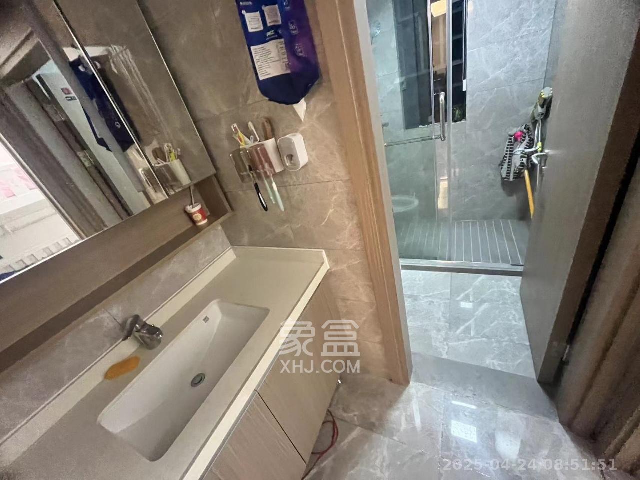 旭辉雨花郡  4室2厅2卫   4500.00元/月