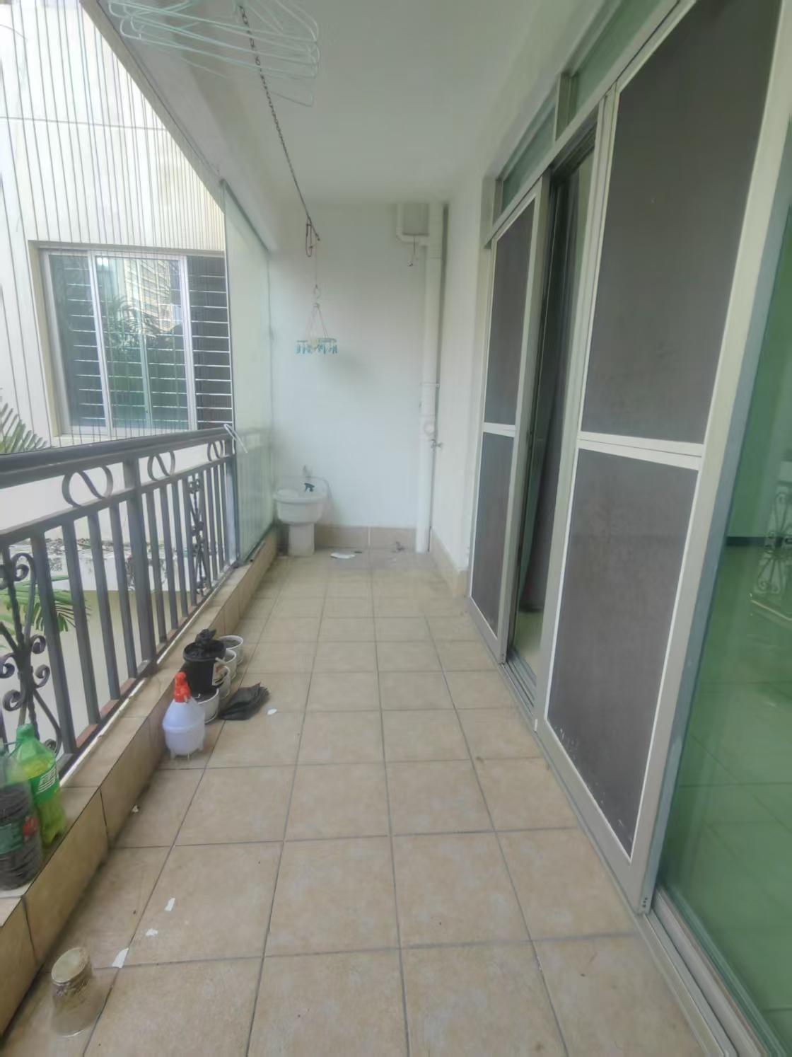 东方文华府 3室2厅1卫 1600.0元/月 东方文华府 3室2厅1卫 1600.0元/月室内图