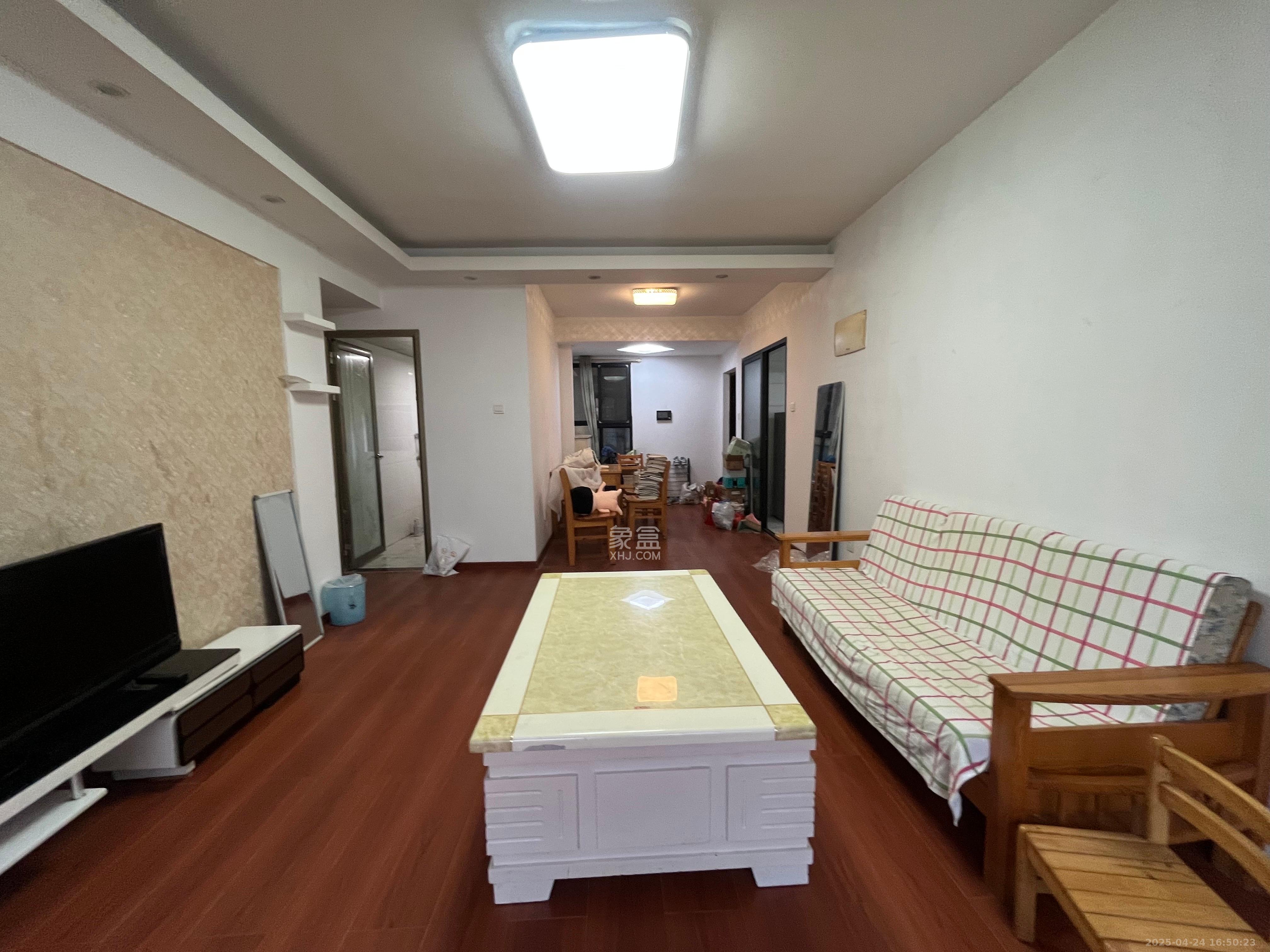阿普阿布  3室2厅1卫   3000.00元/月室内图