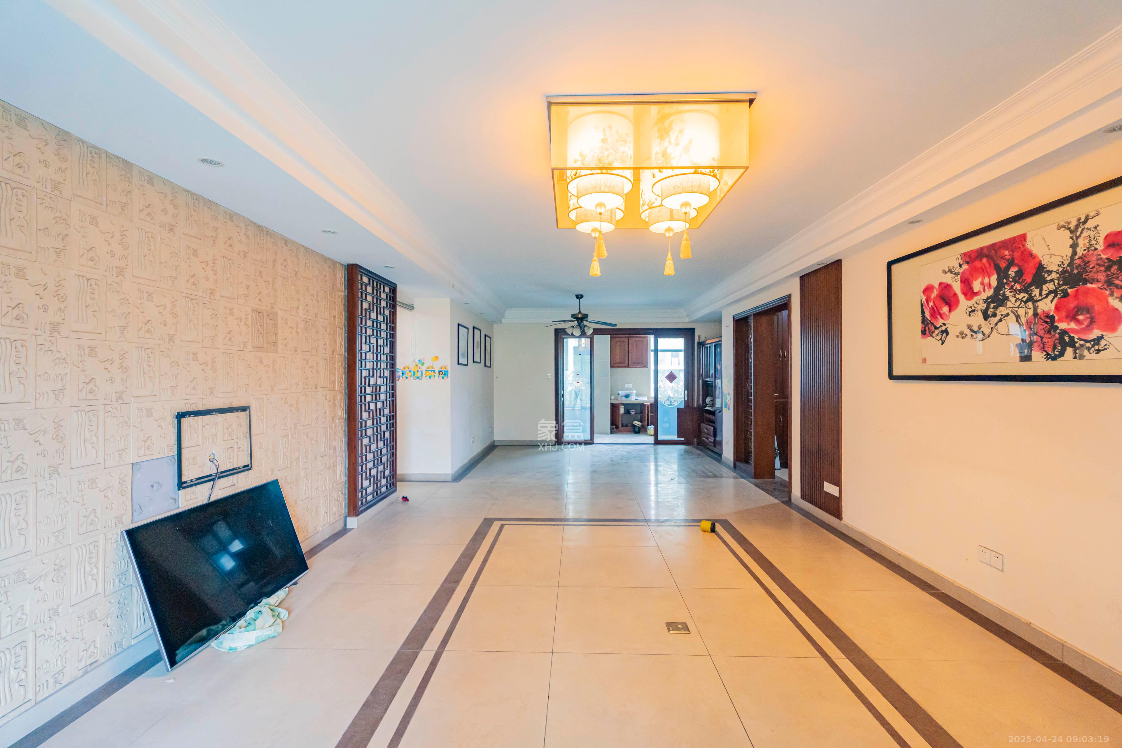 归心苑 4室2厅2卫 5000.0元/月 归心苑 4室2厅2卫 5000.0元/月室内图