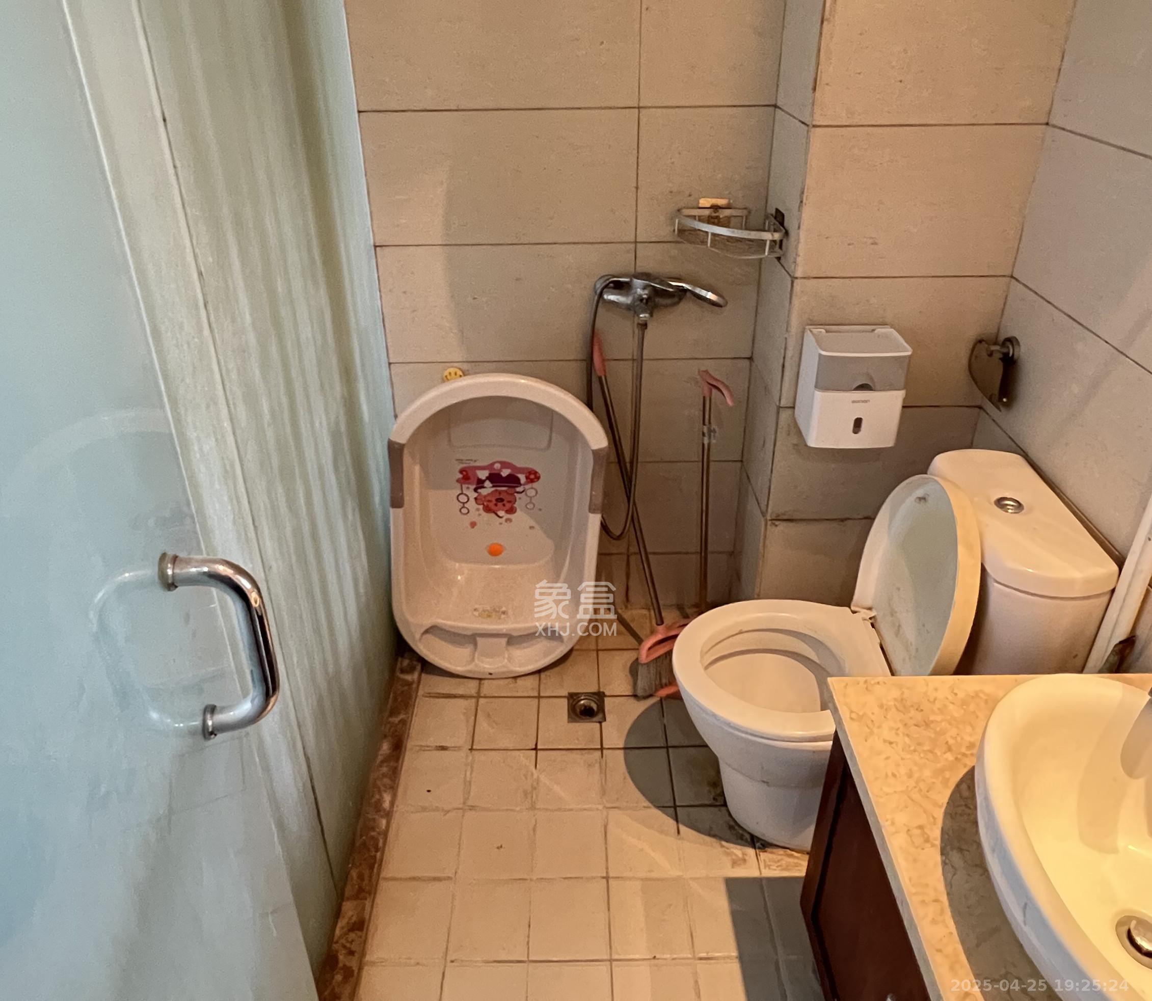铂宫  1室1厅1卫   1600.00元/月室内图