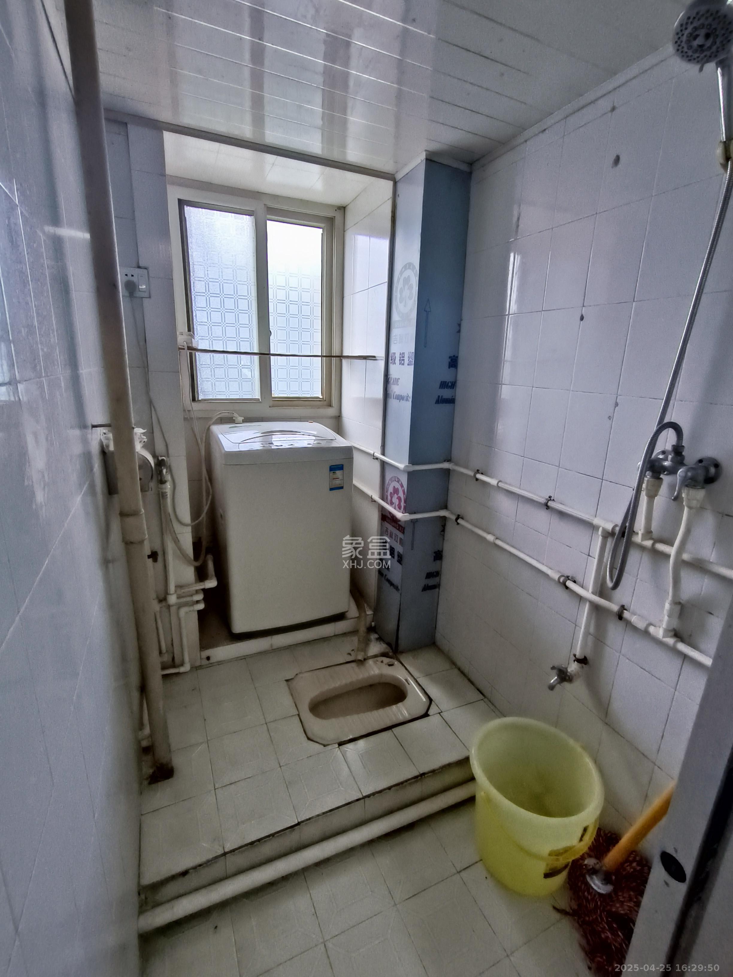 上王家冲小区  3室1厅1卫    1500.0元/月 上王家冲小区  3室1厅1卫    1500.0元/月室内图