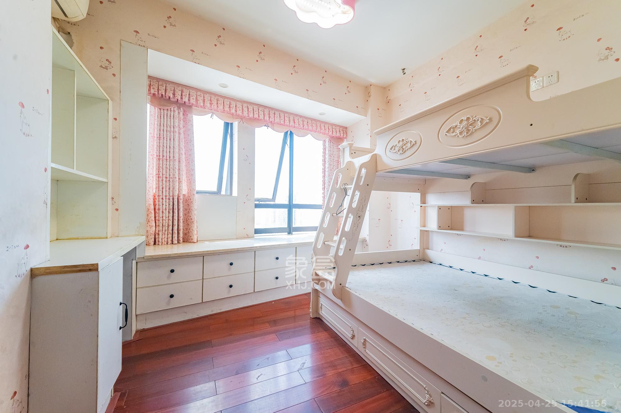 博雅例外 1室1厅1卫 75.8万 博雅例外 1室1厅1卫 75.8万卧室