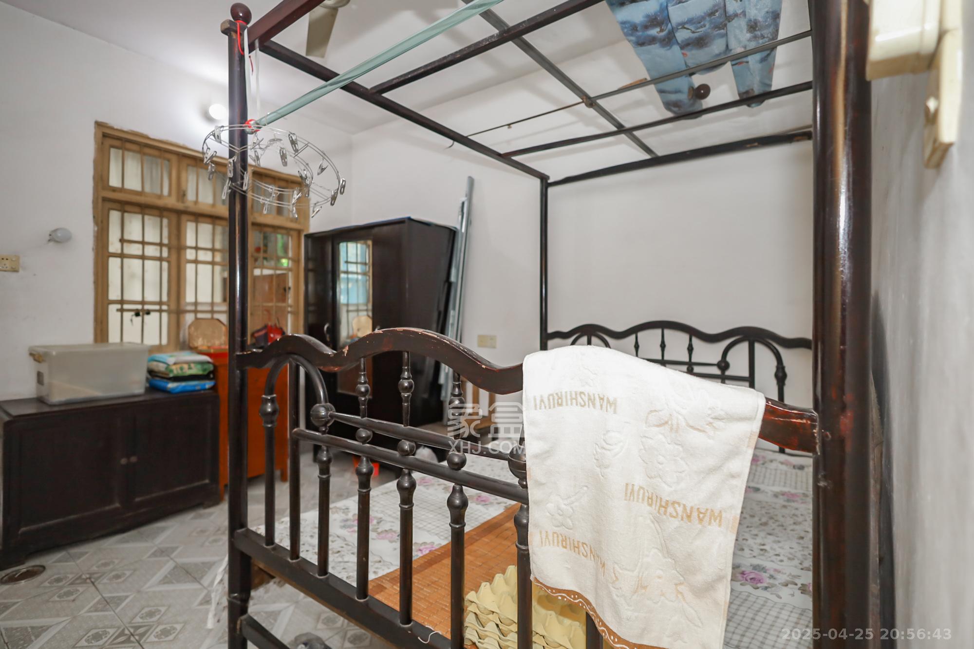 杜家塘小区 3室1厅1卫 2500.0元/月 杜家塘小区 3室1厅1卫 2500.0元/月室内图