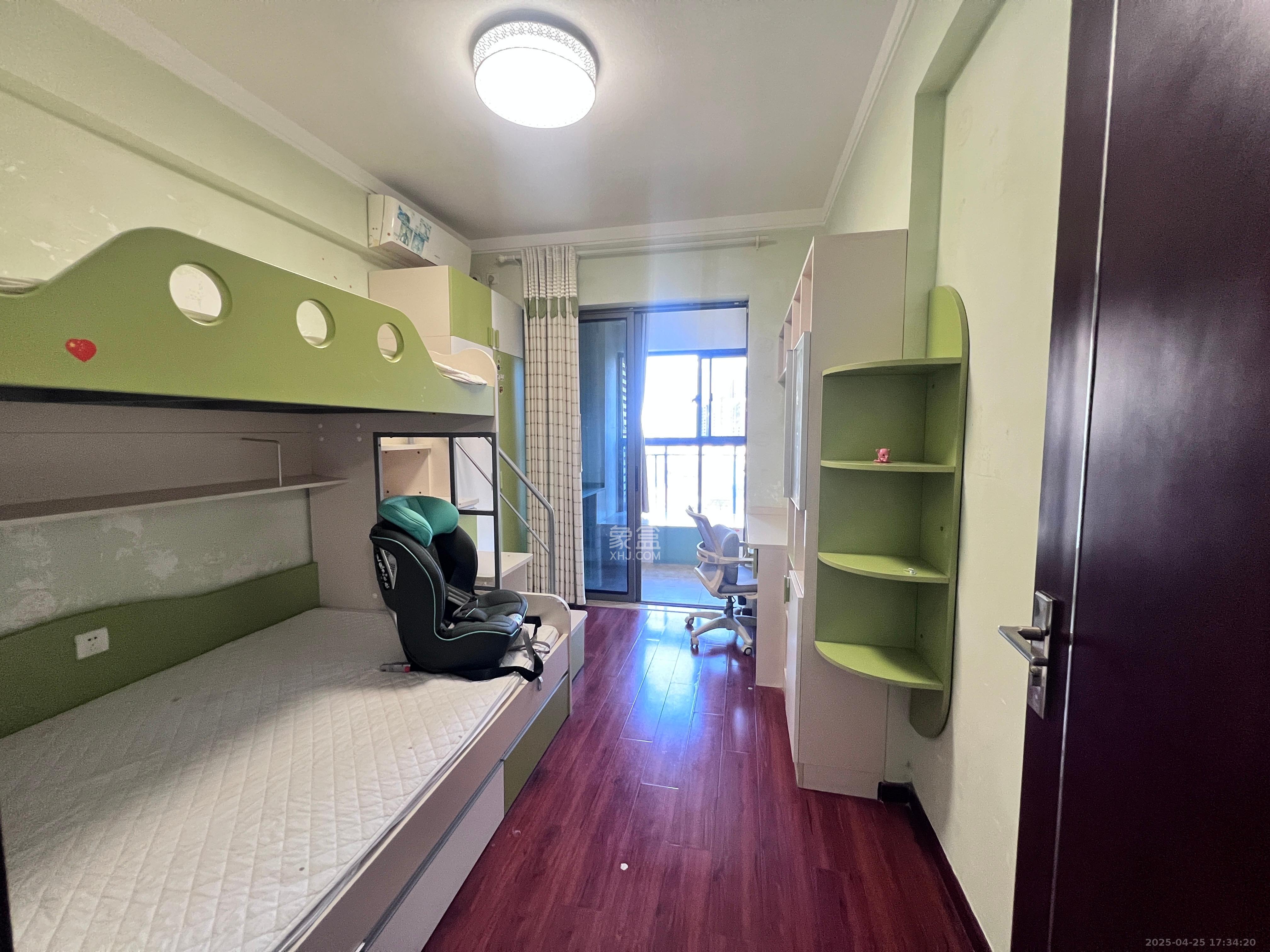 珠江郦城薰衣道 3室2厅1卫 2800.0元/月 珠江郦城薰衣道 3室2厅1卫 2800.0元/月室内图