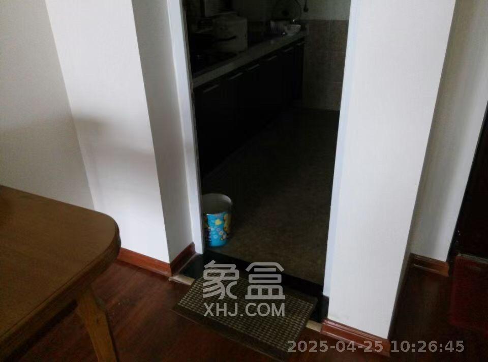 江河双水湾  2室1厅1卫   2400.00元/月室内图