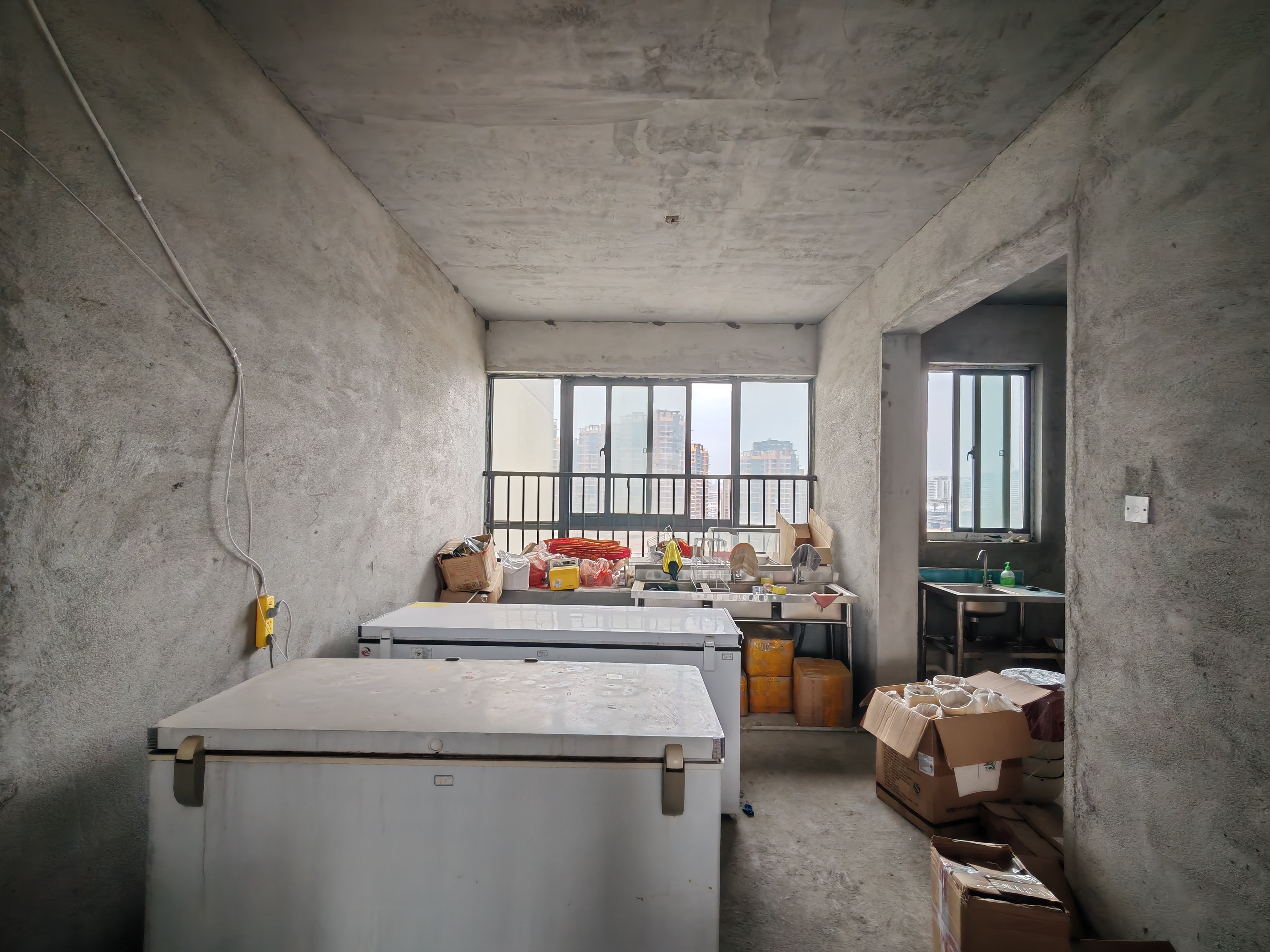 新城吾悦广场 4室2厅2卫 246.0万 新城吾悦广场 4室2厅2卫 246.0万客厅