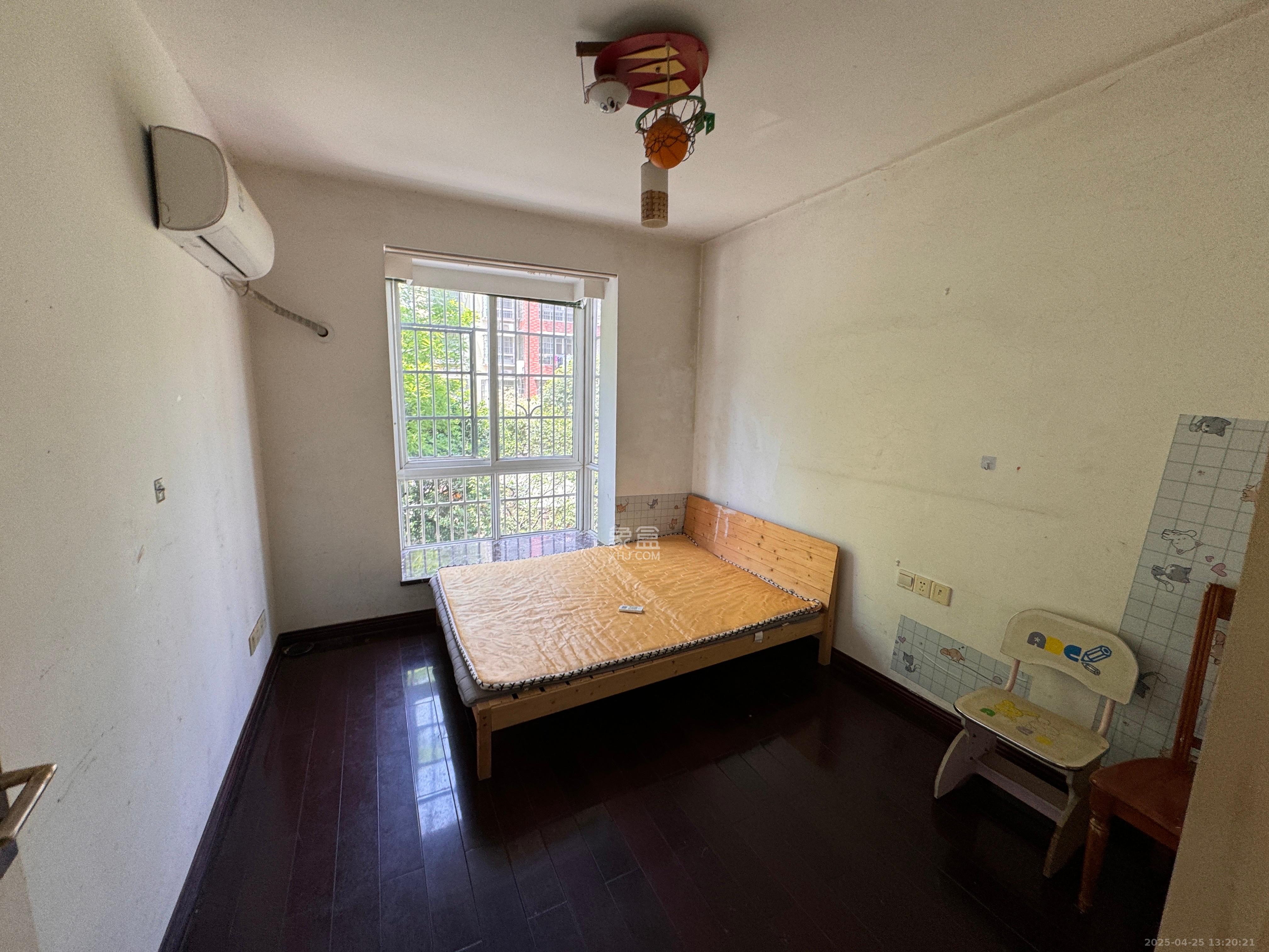 滨江美寓(滨江丽园)  3室2厅2卫    2100.0元/月 滨江美寓(滨江丽园)  3室2厅2卫    2100.0元/月室内图