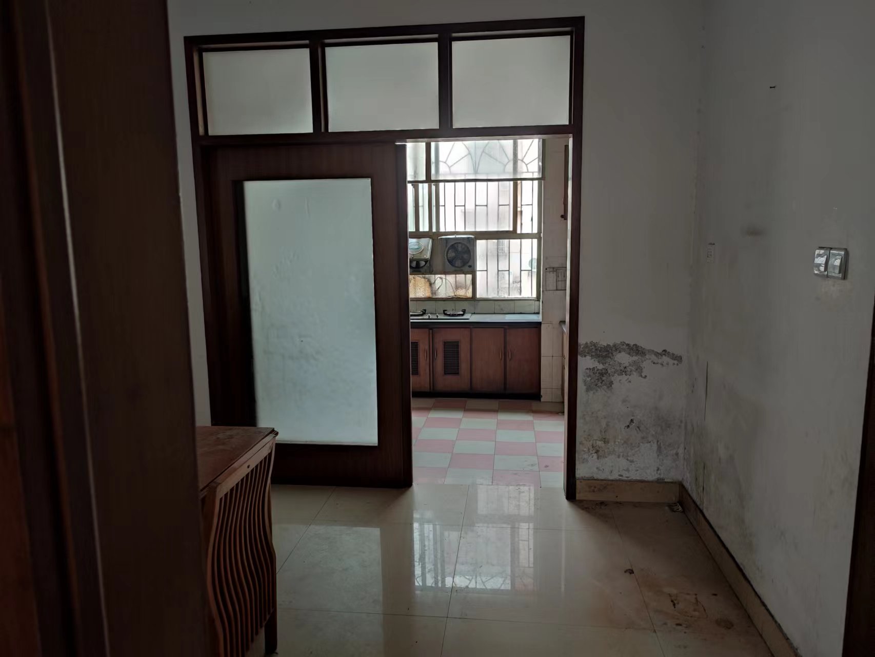 中级人民法院 1室0厅0卫 1600.0元/月 中级人民法院 1室0厅0卫 1600.0元/月室内图