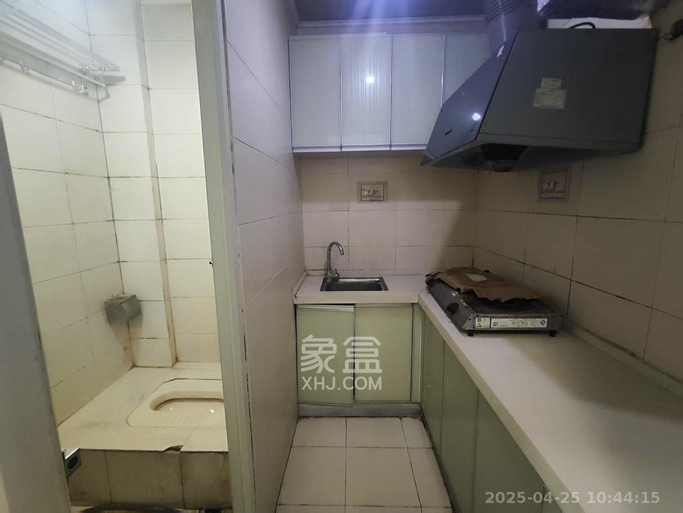 日出东方  1室1厅1卫   1500.00元/月室内图