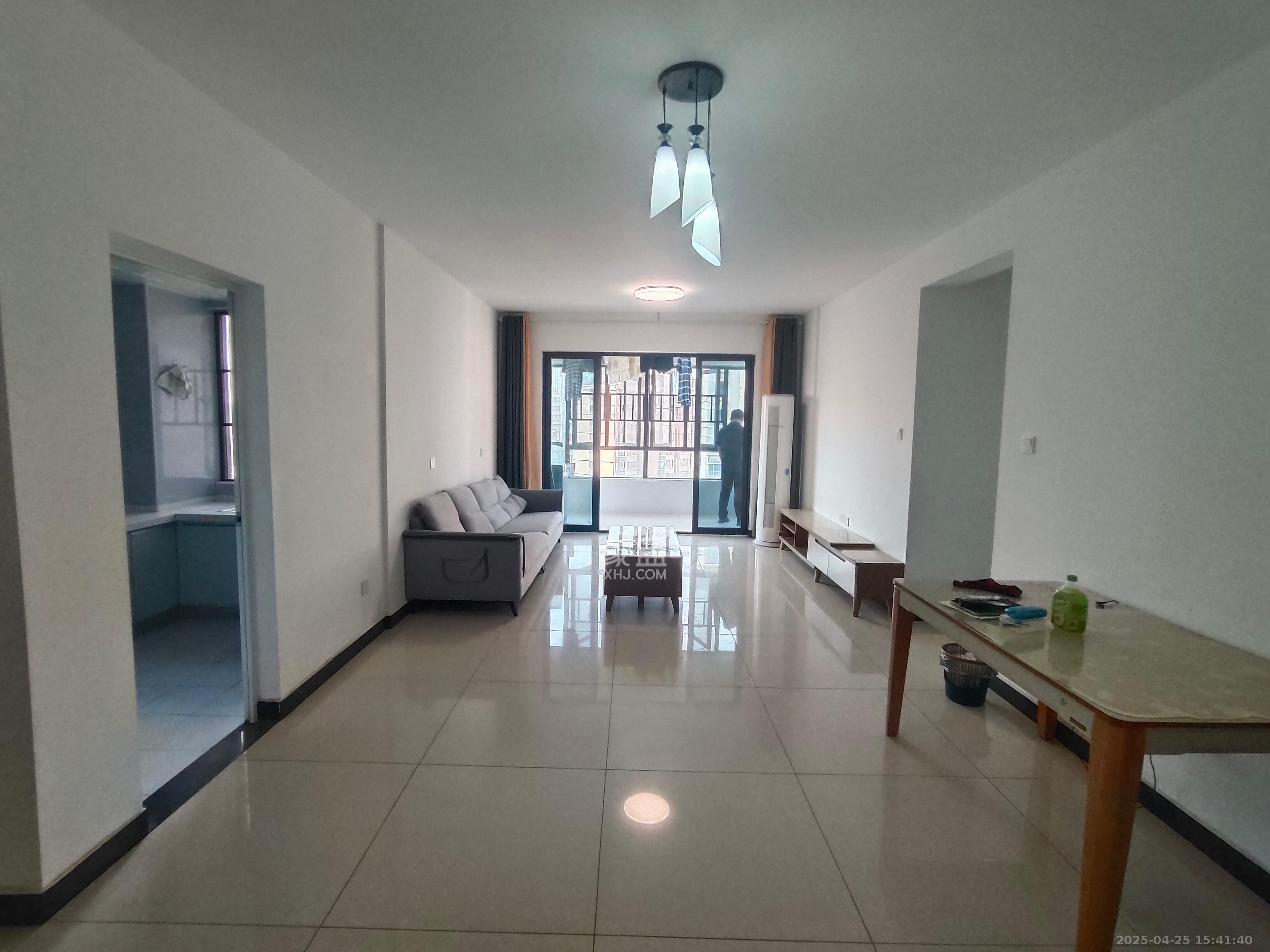 新新花园 4室2厅2卫 2900.0元/月 新新花园 4室2厅2卫 2900.0元/月室内图