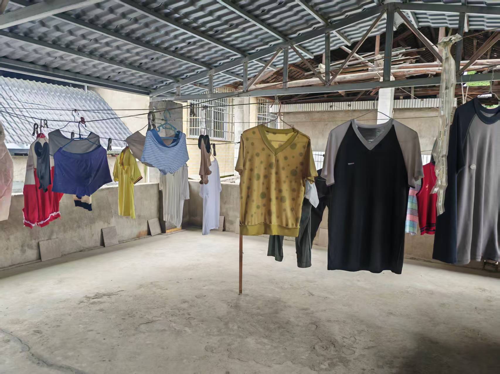 市中心散盘 7室2厅3卫 100.0万 市中心散盘 7室2厅3卫 100.0万客厅