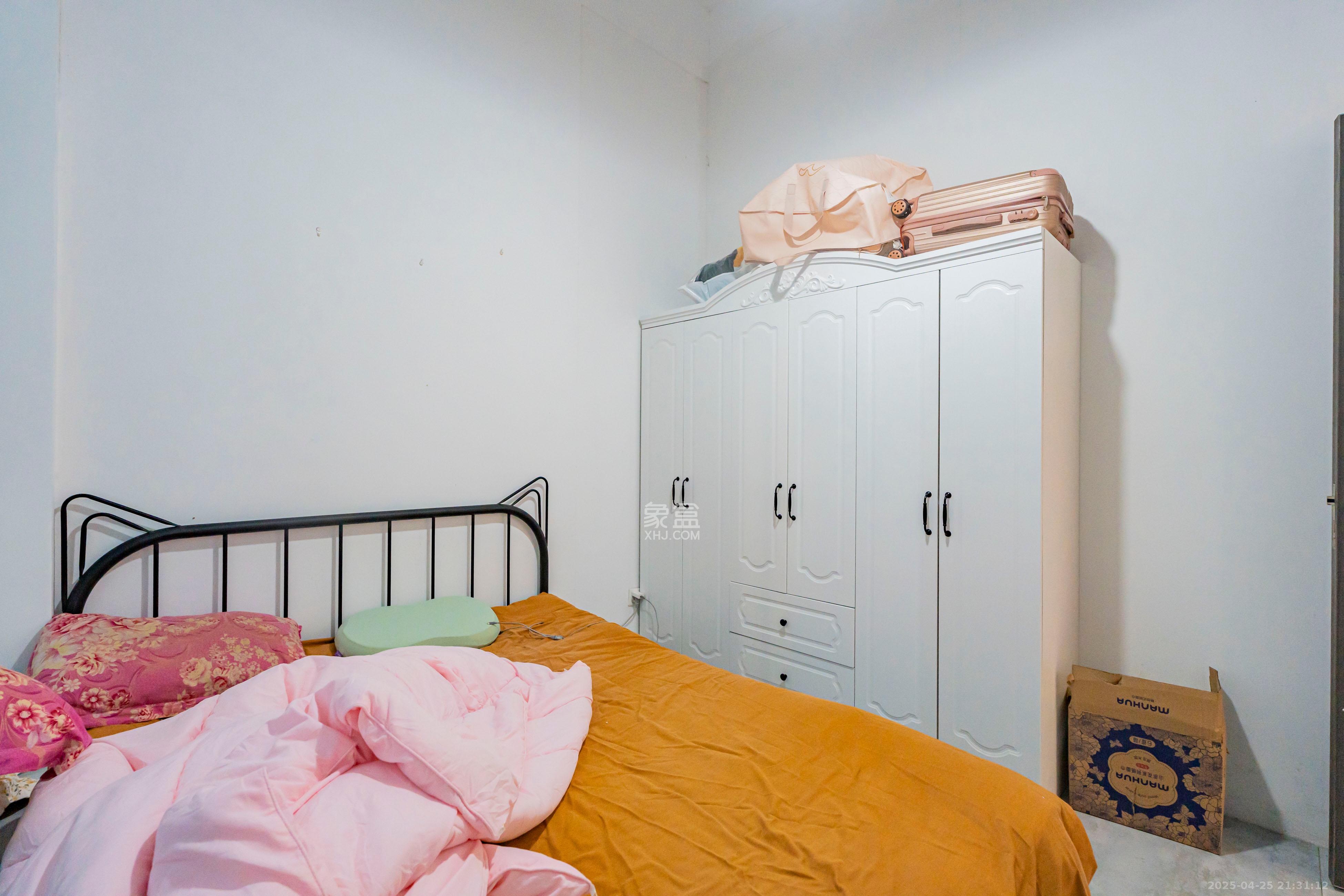 恒大雅苑  2室2厅1卫    49.8万 恒大雅苑  2室2厅1卫    49.8万卧室