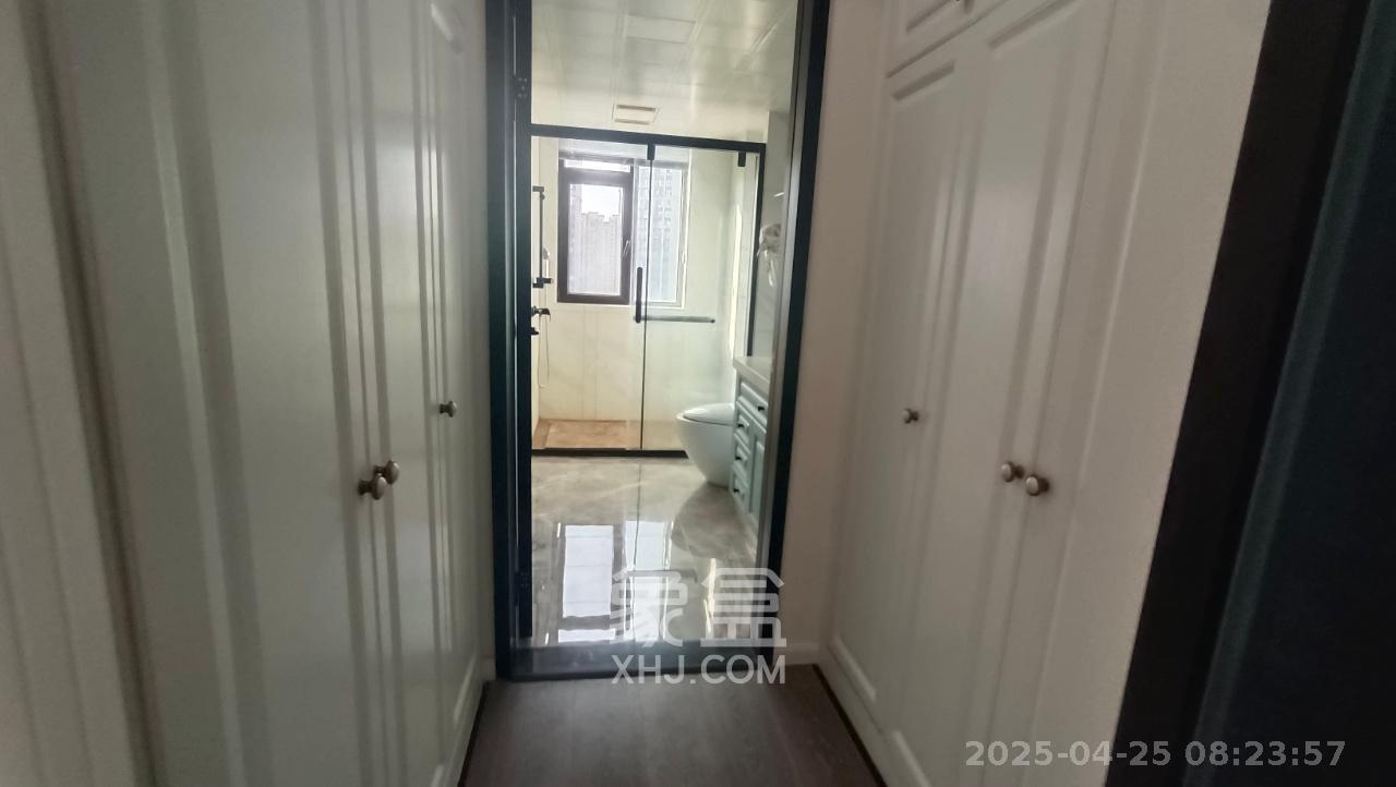 晟通牡丹舸 3室2厅2卫 8500.0元/月 晟通牡丹舸 3室2厅2卫 8500.0元/月室内图