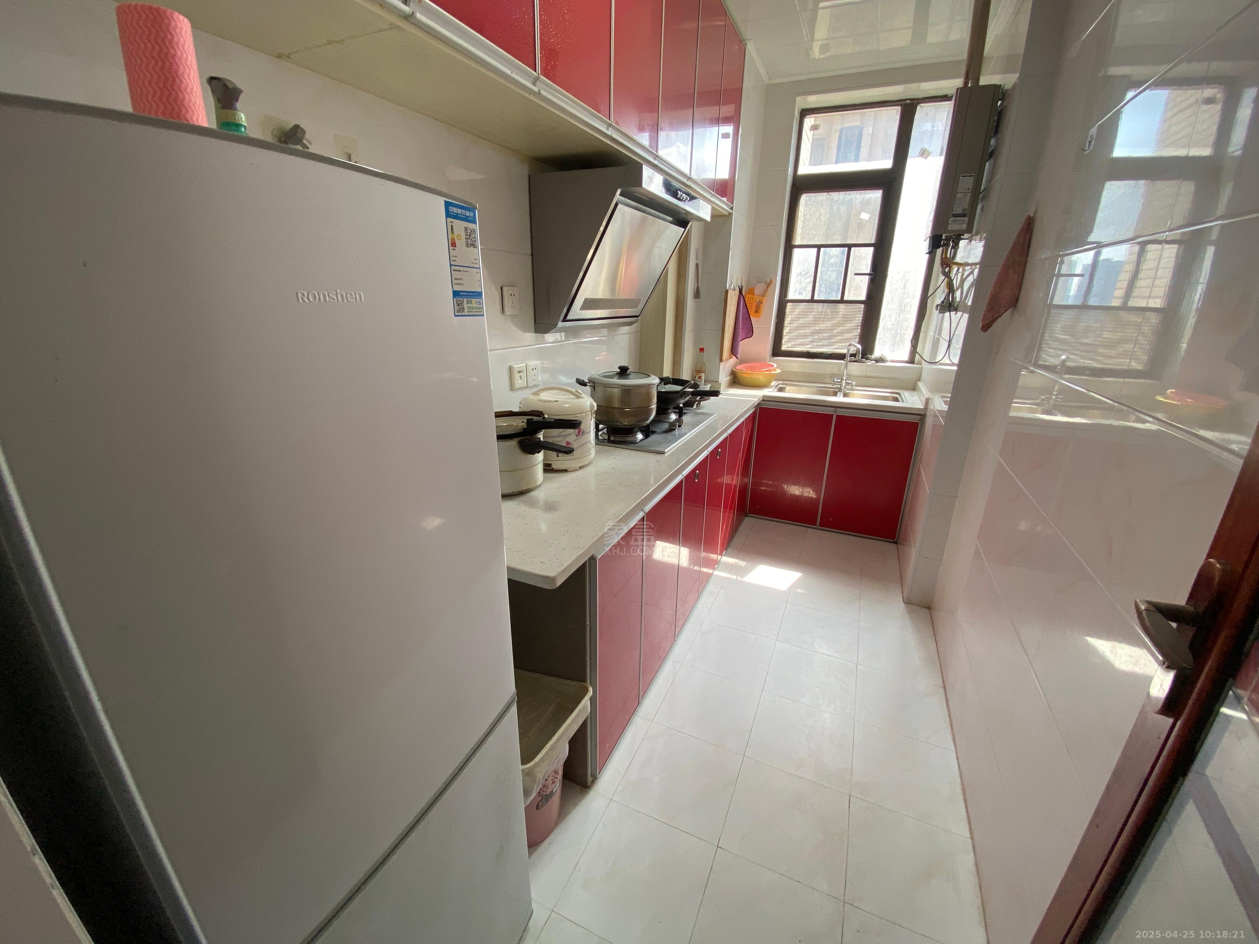 中泰财富湘江 1室1厅1卫 1300.0元/月 中泰财富湘江 1室1厅1卫 1300.0元/月室内图