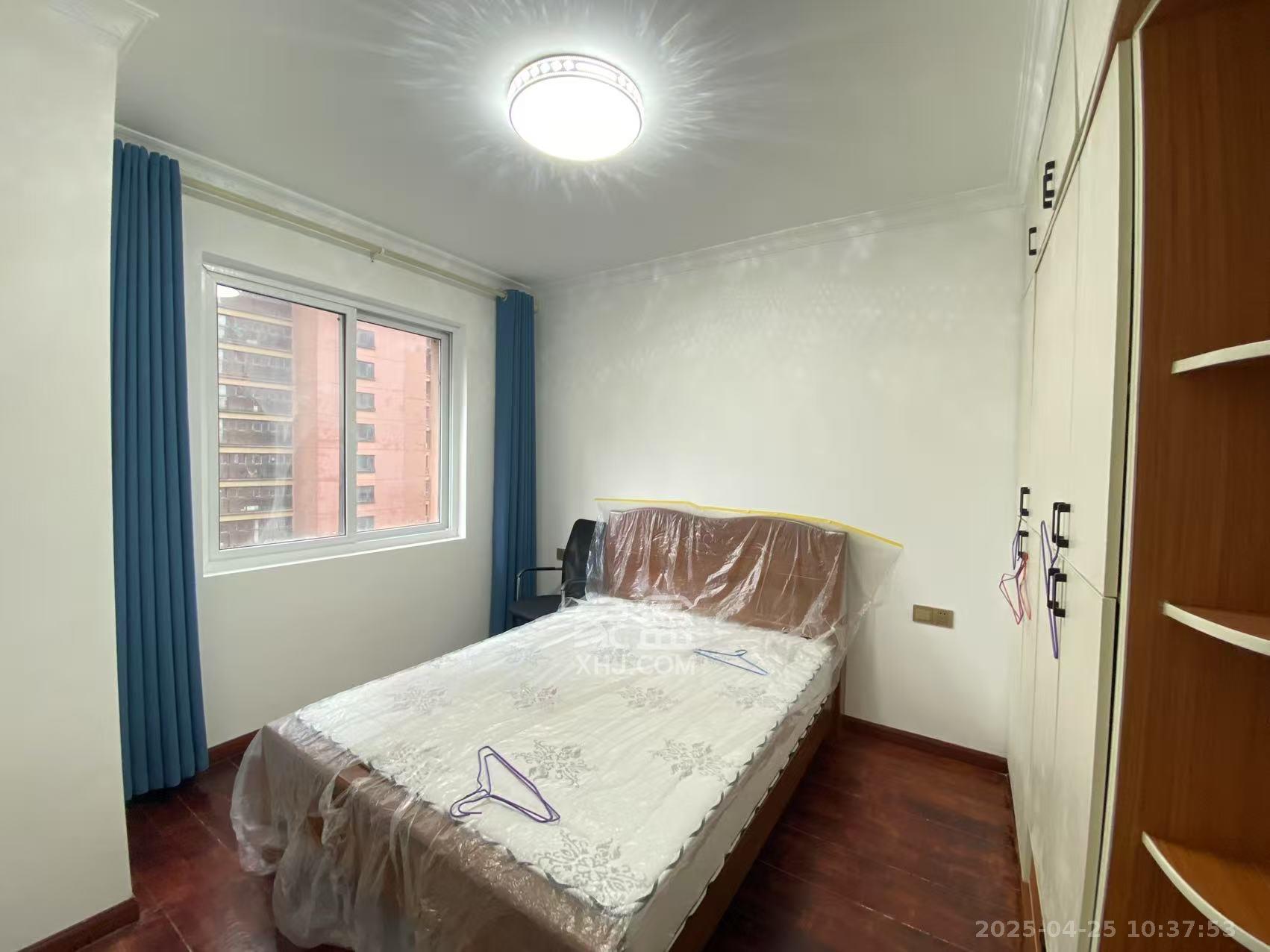 新城国际花都 3室2厅1卫 1700.0元/月 新城国际花都 3室2厅1卫 1700.0元/月室内图