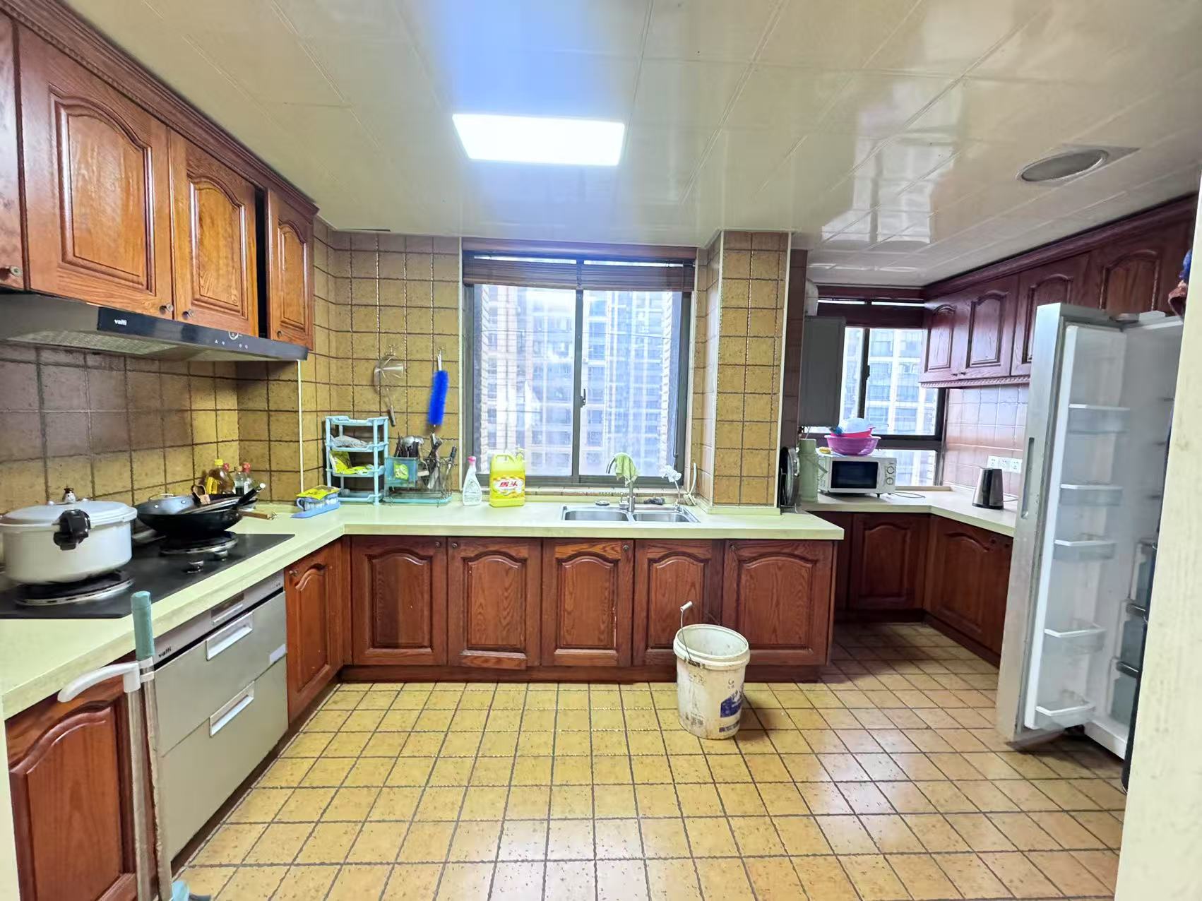 世贸广场 1室0厅0卫 120.0万 世贸广场 1室0厅0卫 120.0万室内图