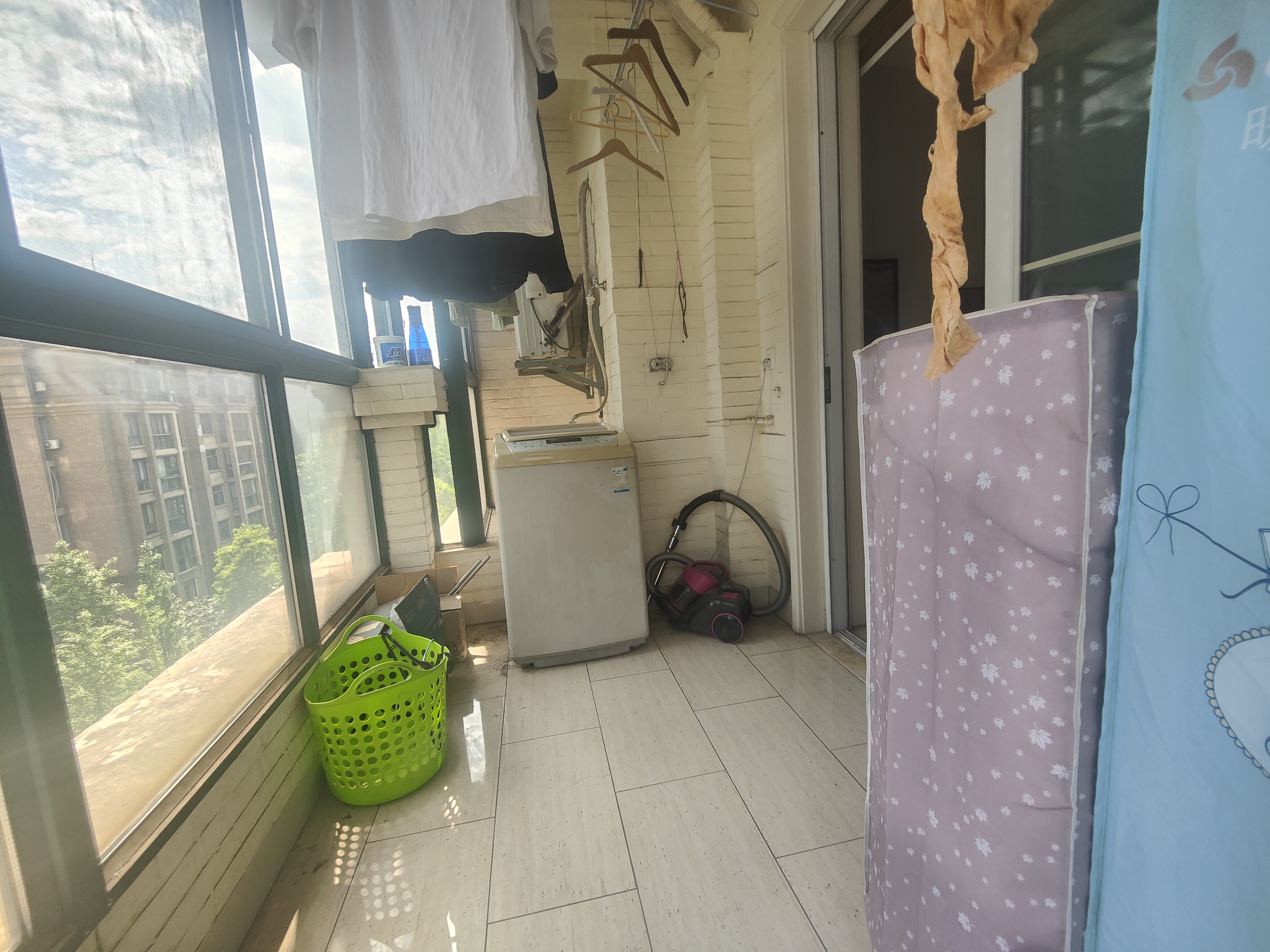 尚格名城花好悦园1.2期 5室2厅2卫 65.0万 尚格名城花好悦园1.2期 5室2厅2卫 65.0万室内图