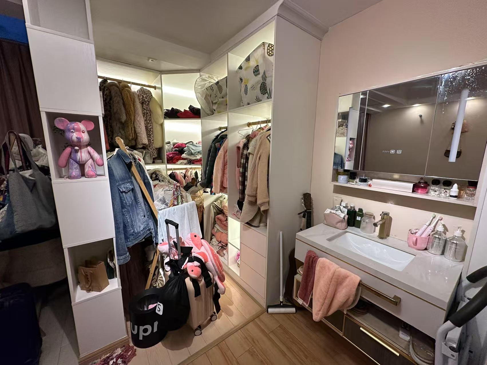 当代尚品苑  3室2厅1卫    112.0万 当代尚品苑  3室2厅1卫    112.0万室内图