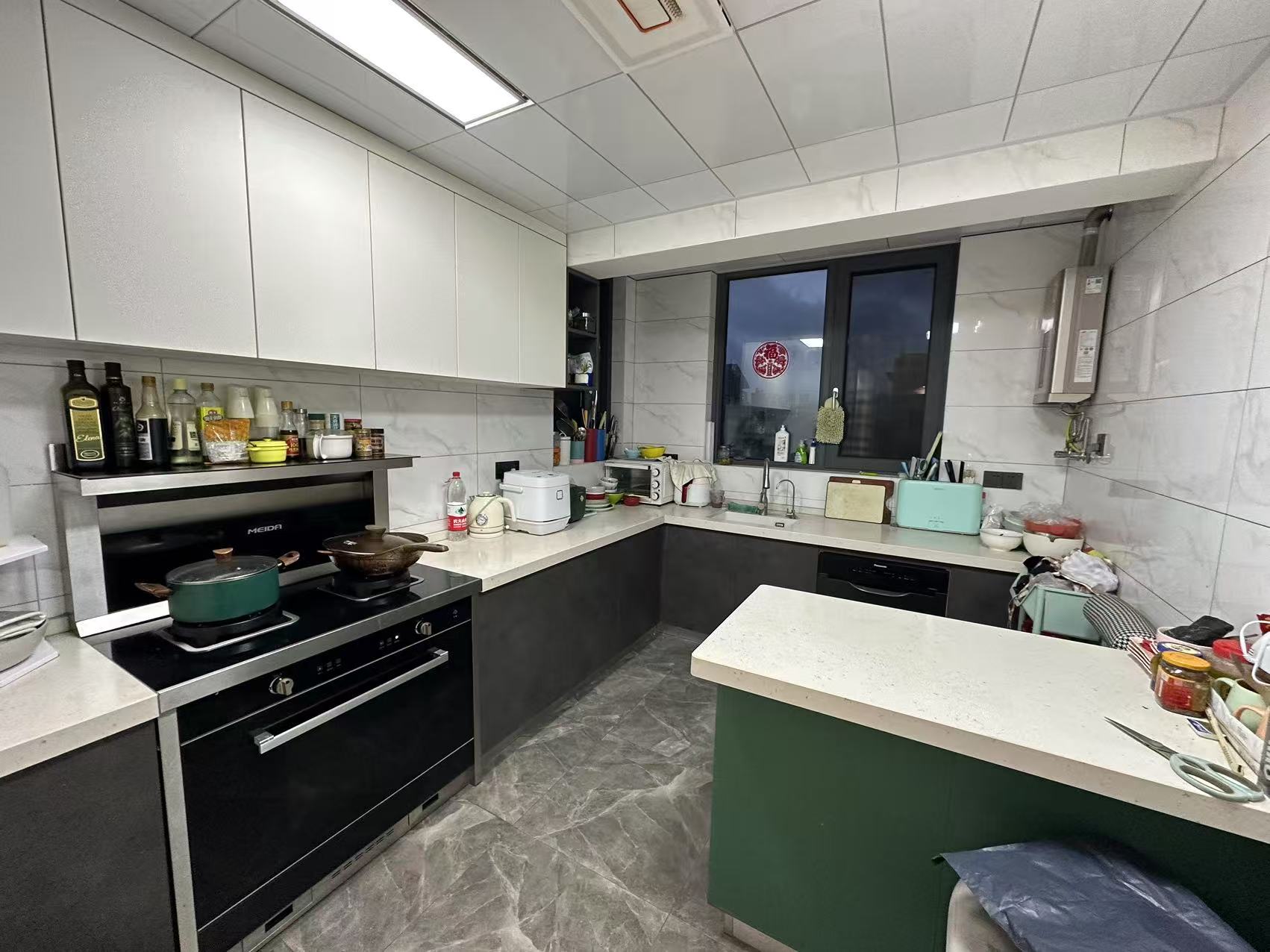 当代尚品苑  3室2厅1卫    112.0万 当代尚品苑  3室2厅1卫    112.0万室内图